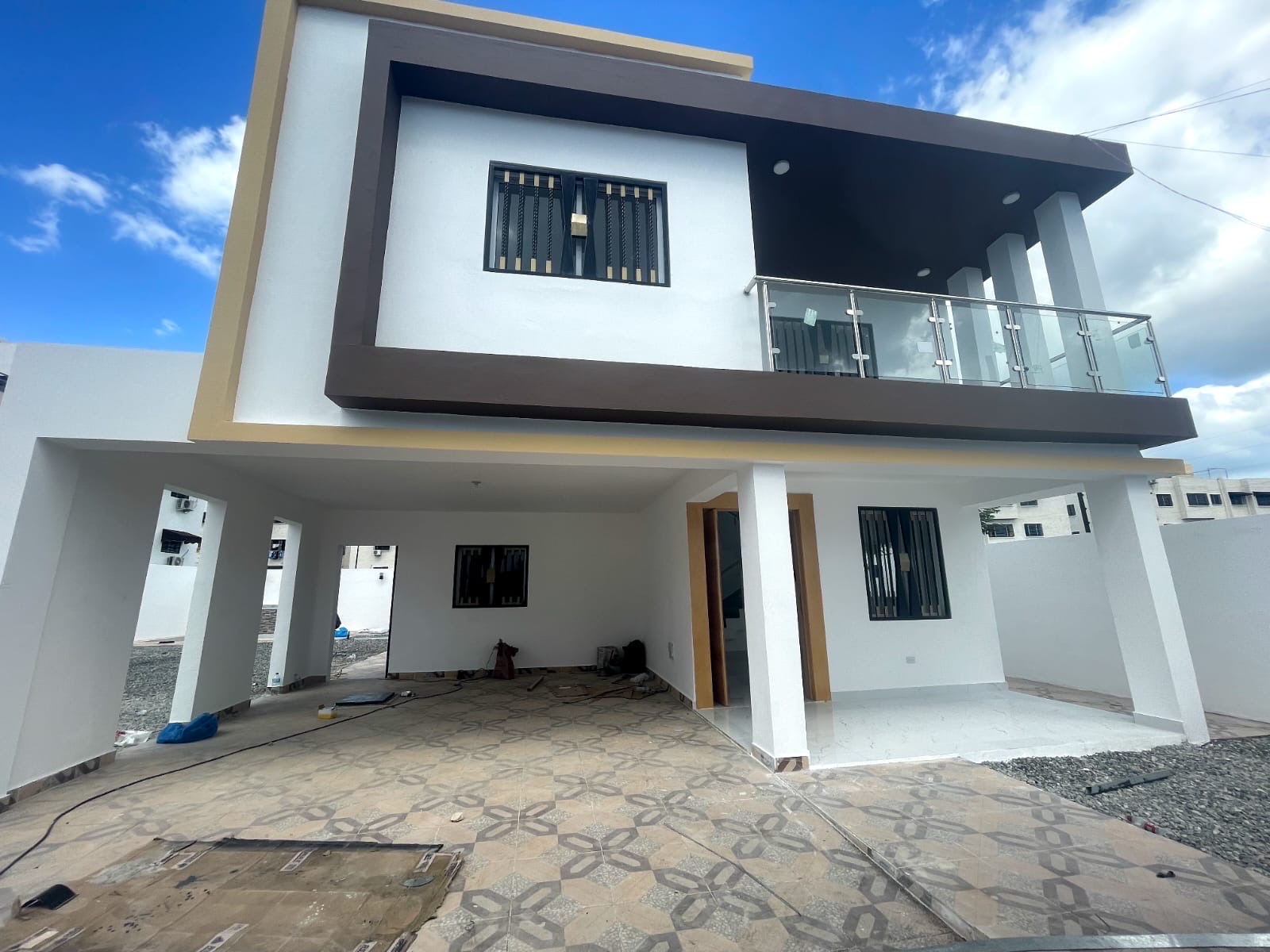 casas - venta de casa en la autopista de san isidro con piscina prado oriental  1