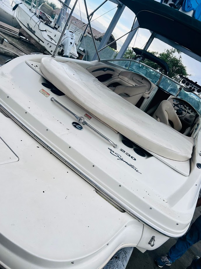 botes - Sea Ray 230 Signature 6