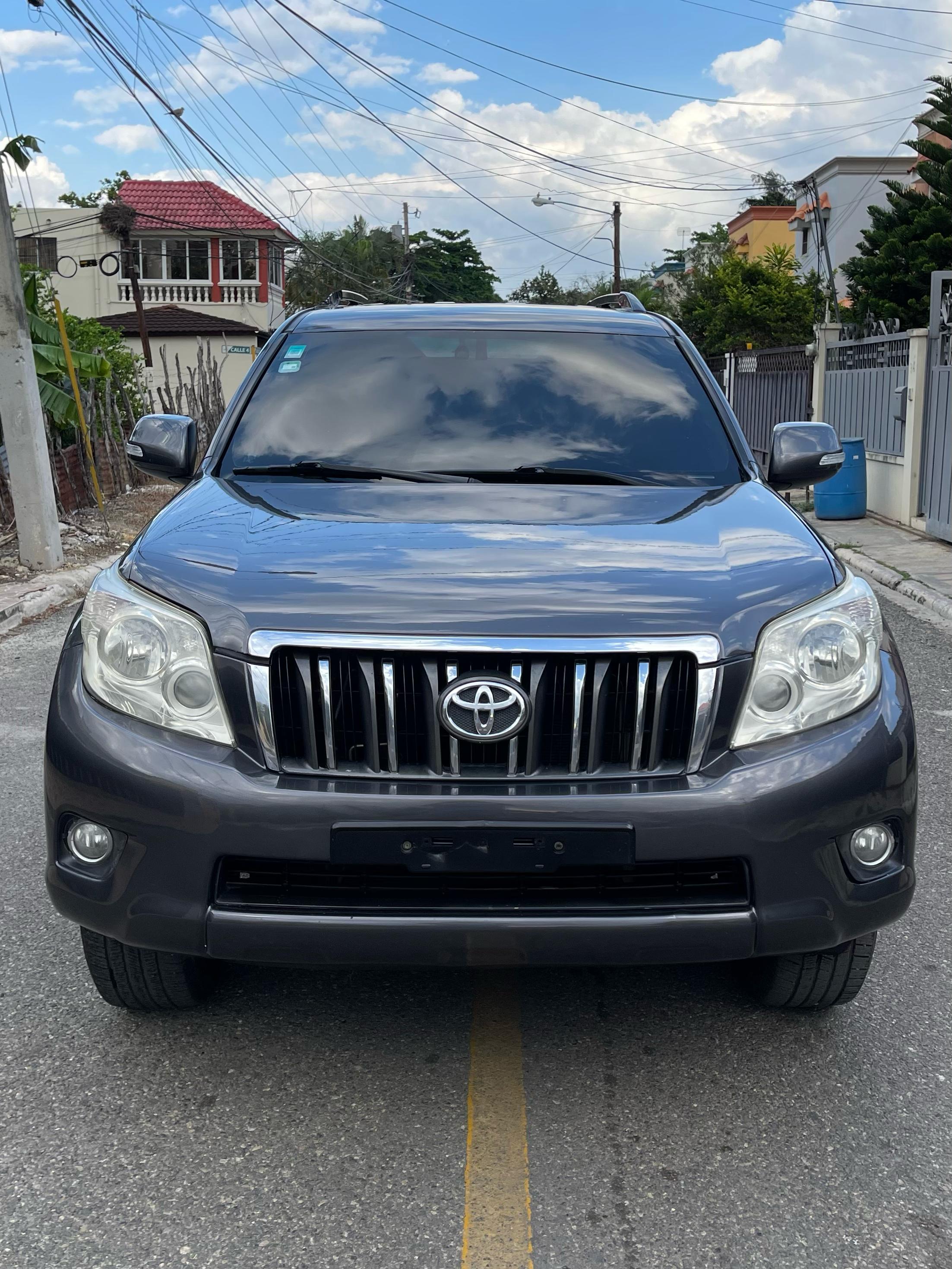 jeepetas y camionetas - Toyota land cruicer prado txl 2012 4