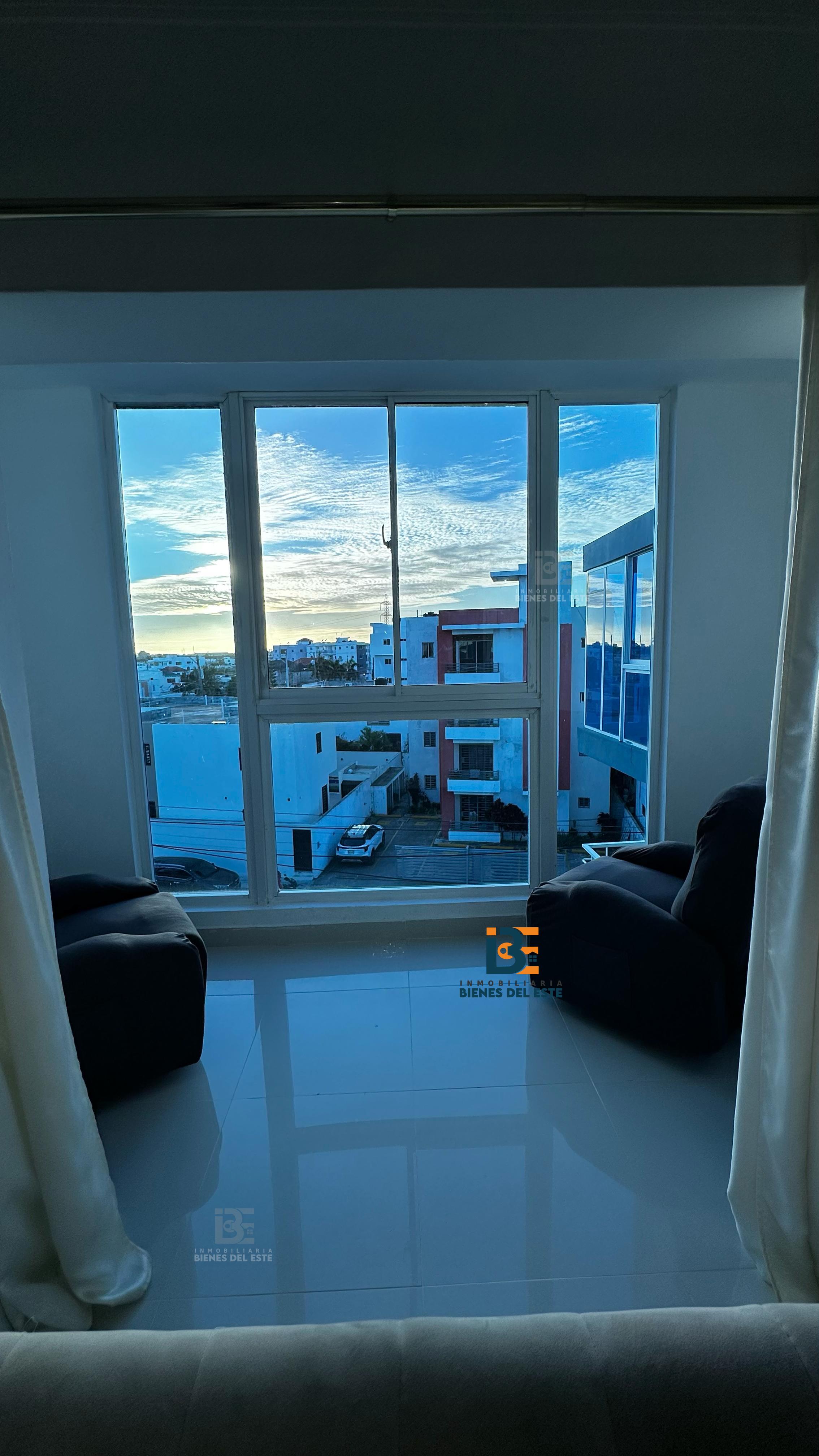 casas - SE RENTA Apartamento Amueblado con Dos Parqueos. 4