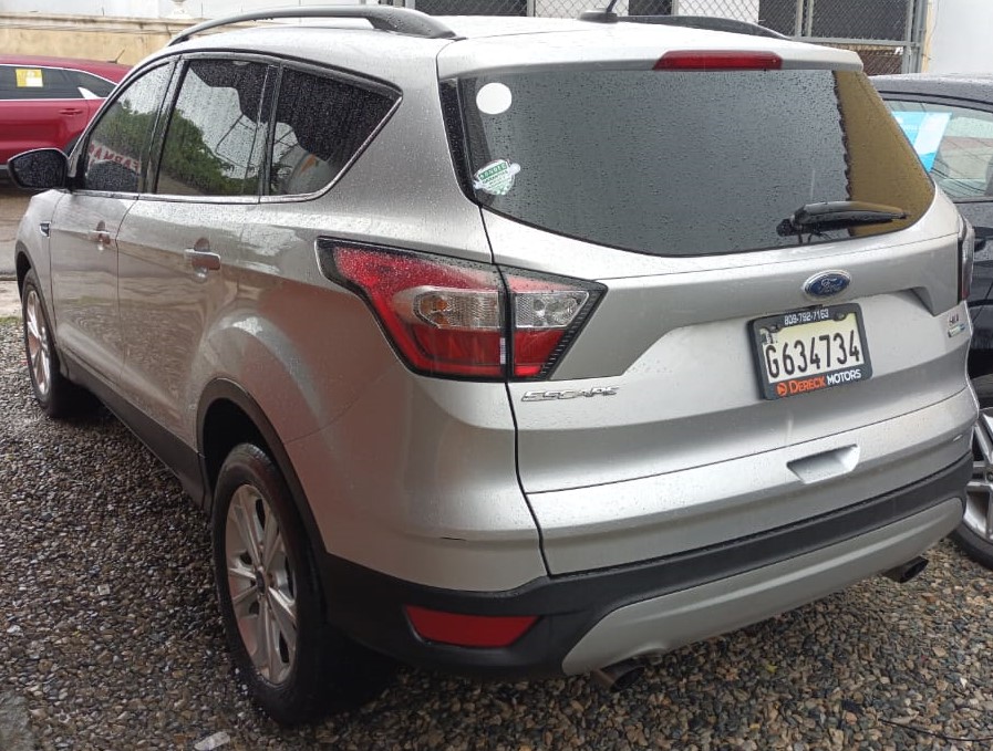 jeepetas y camionetas - Ford Escape 2018 3