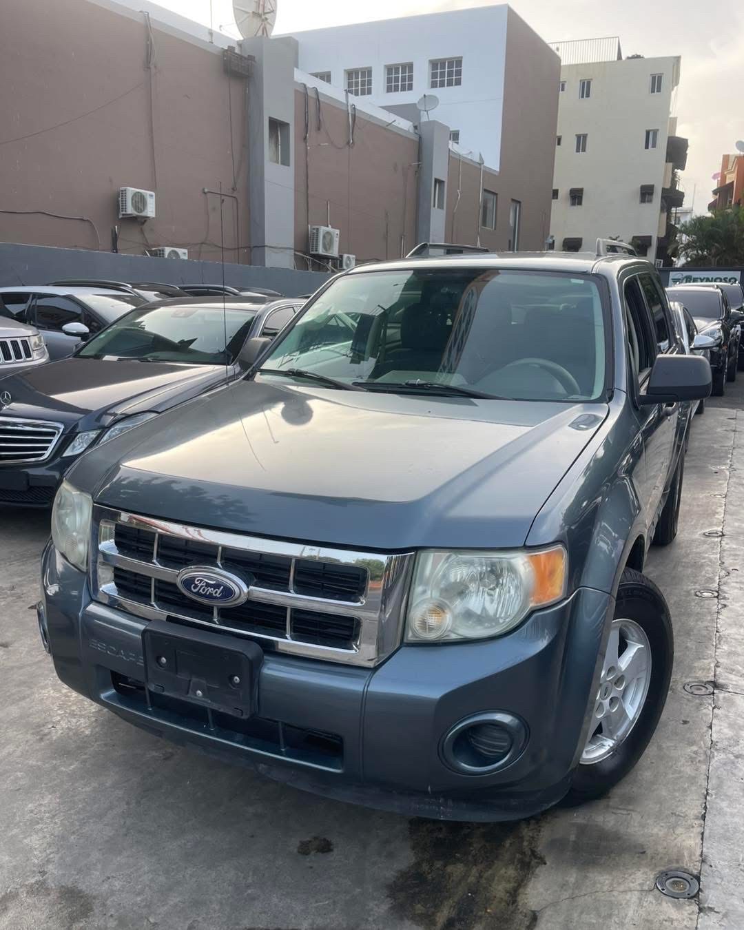 jeepetas y camionetas - FORD ESCAPE XLT 2010 0