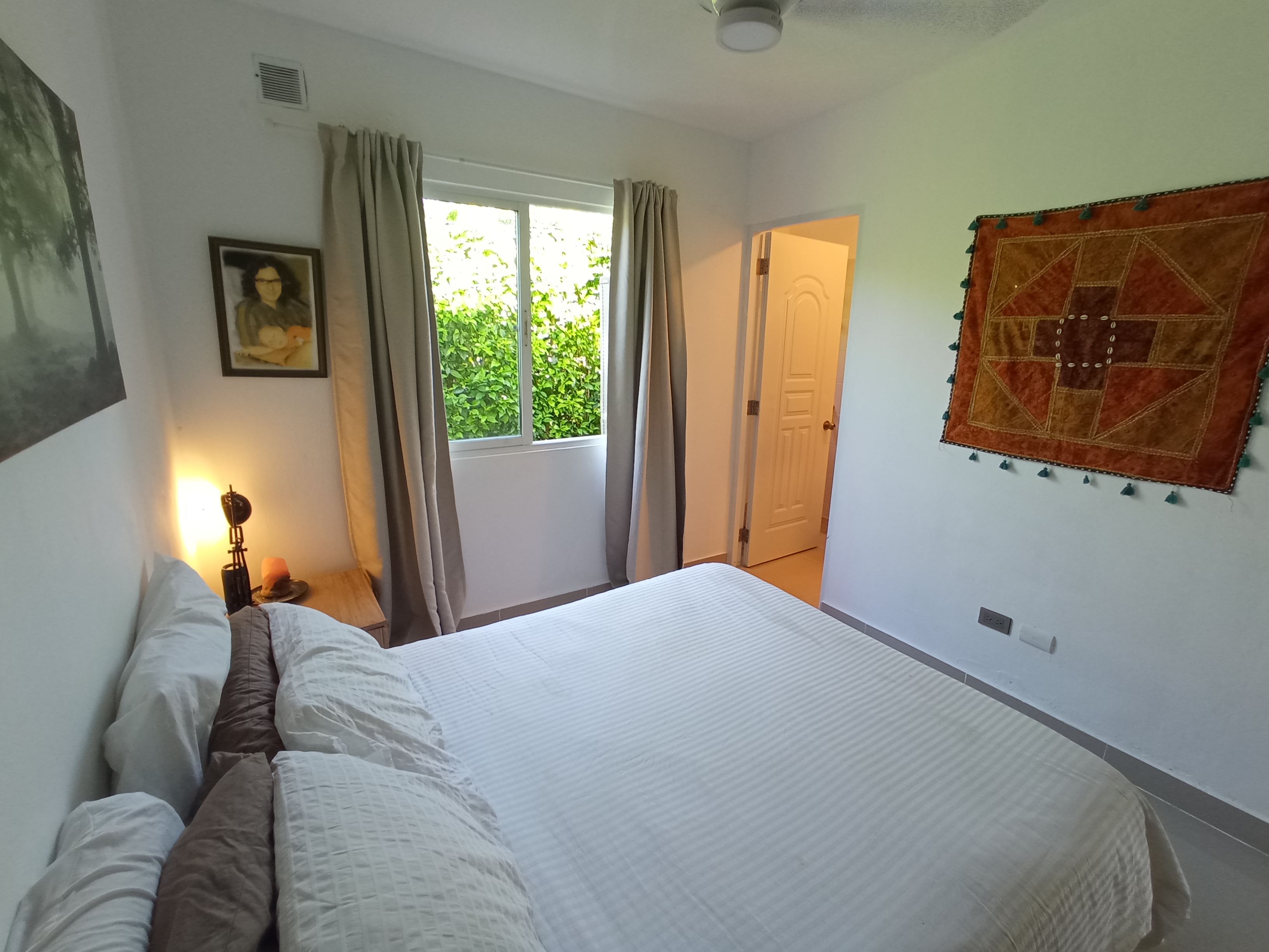 muebles y colchones - vendo hermosa casa en Punta cana 1