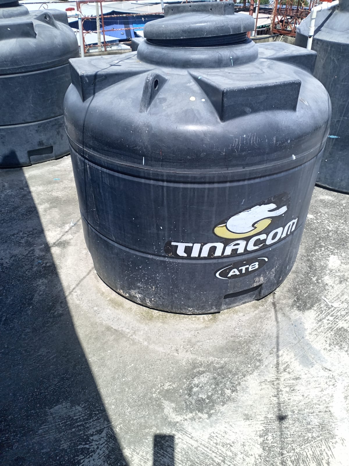 herramientas, jardines y exterior - Vendo tinacos de agua usados 1