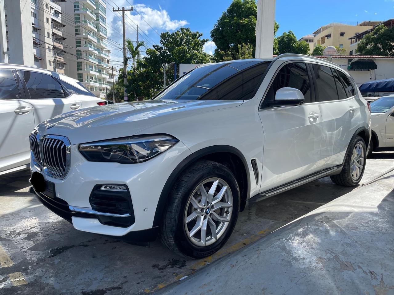 jeepetas y camionetas - Vendo BMW X6 2021 blanca  8