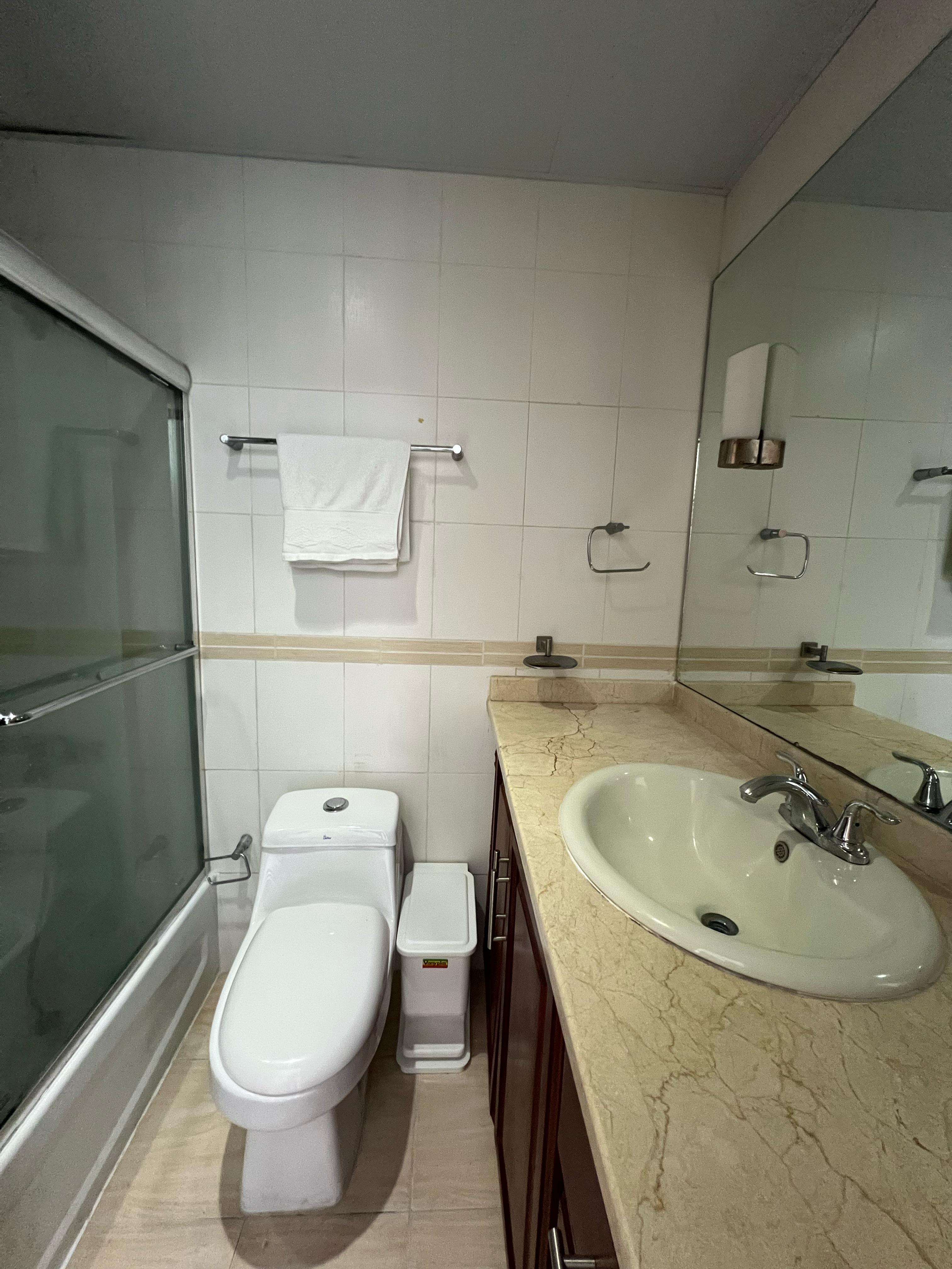 apartamentos - VENDO APARTAMENTO DE 186 MTS EN EVARISTO 8