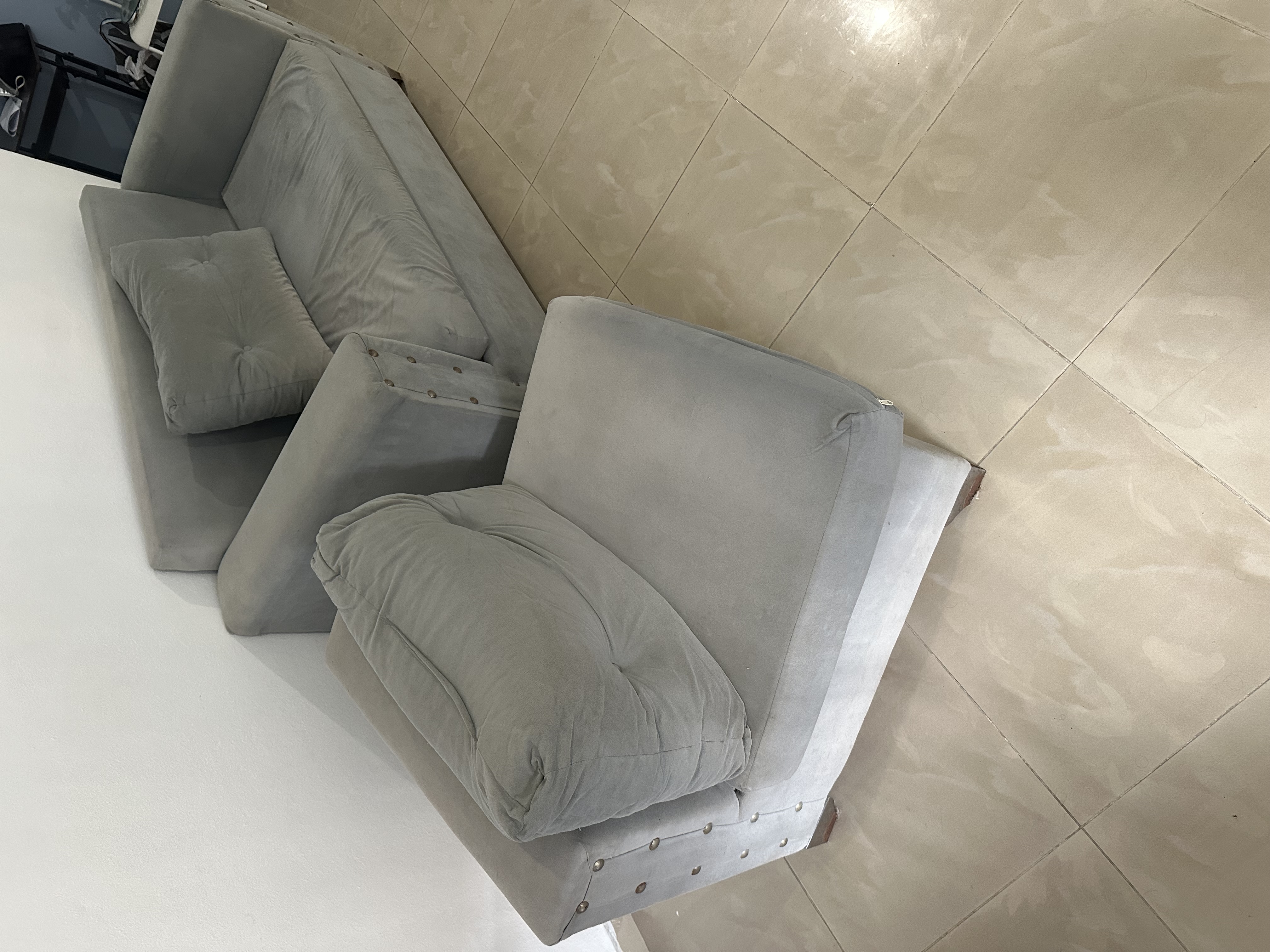 muebles y colchones - Muebles usados estan sucios 1