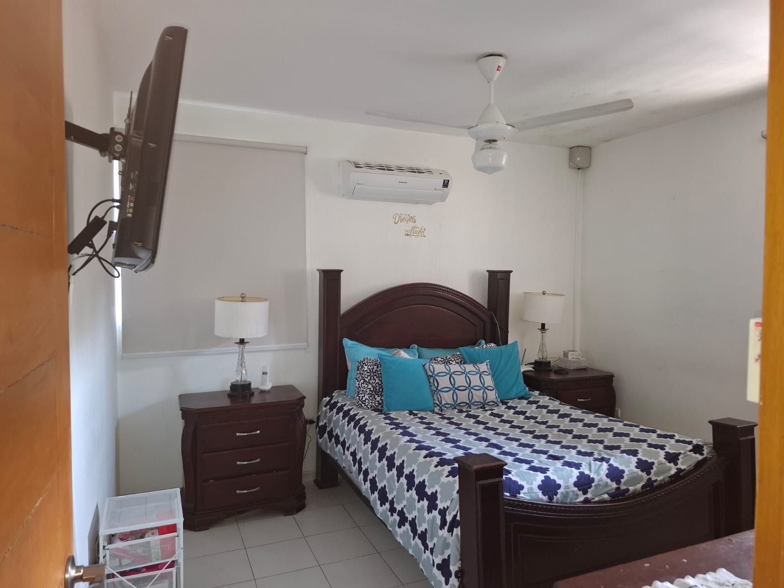 casas - CASA EN VENTA EN LOS GIRASOLES, SANTIAGO. 1