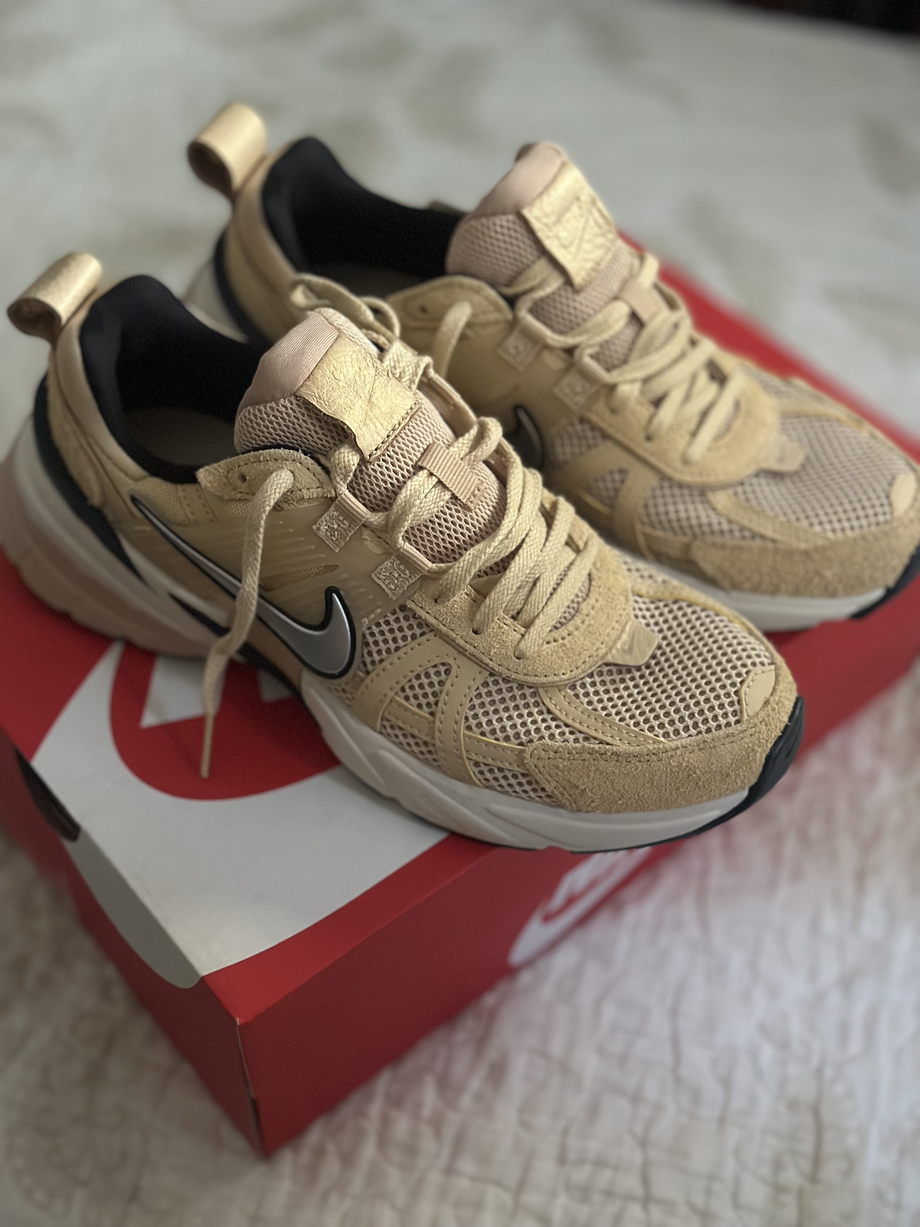 zapatos unisex - Tenis Nike V2K Run NUEVOS 0