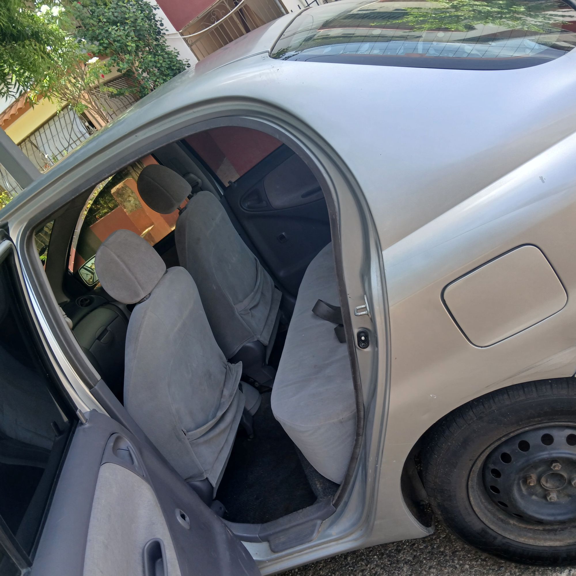 carros - SE VENDE NEGOCIABLE 9