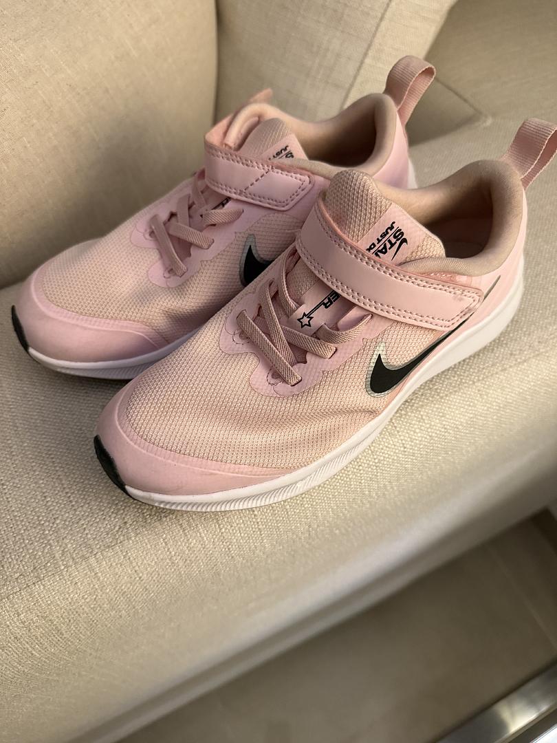 ropa y zapatos - tenis Nike originales para niña 