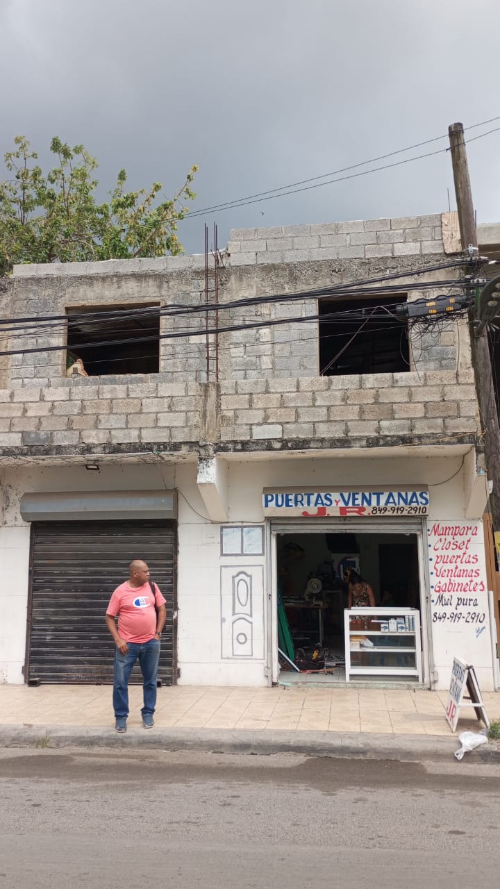 casas - Venta de casa 2do nivel en La Caleta, excelente ub 7