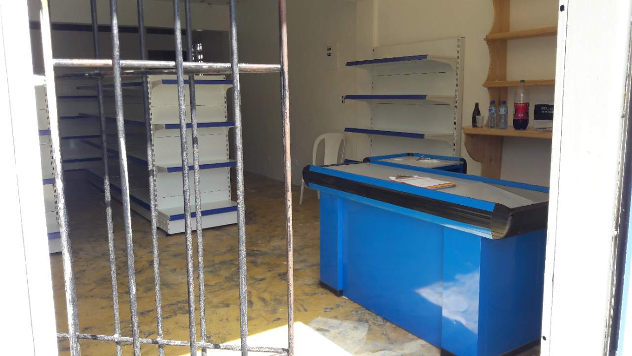 equipos profesionales - Muebles de caja nuevos para área de despacho 2