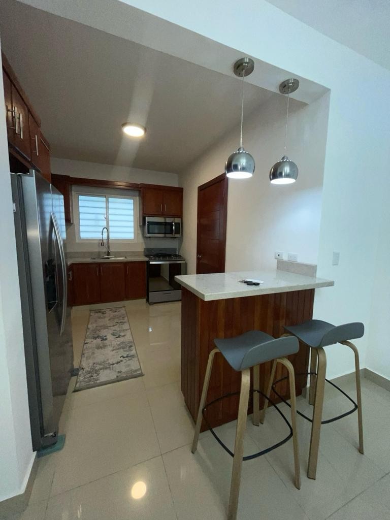 casas - Casa en Venta en la Romana. 200m2 de solar.

  2
