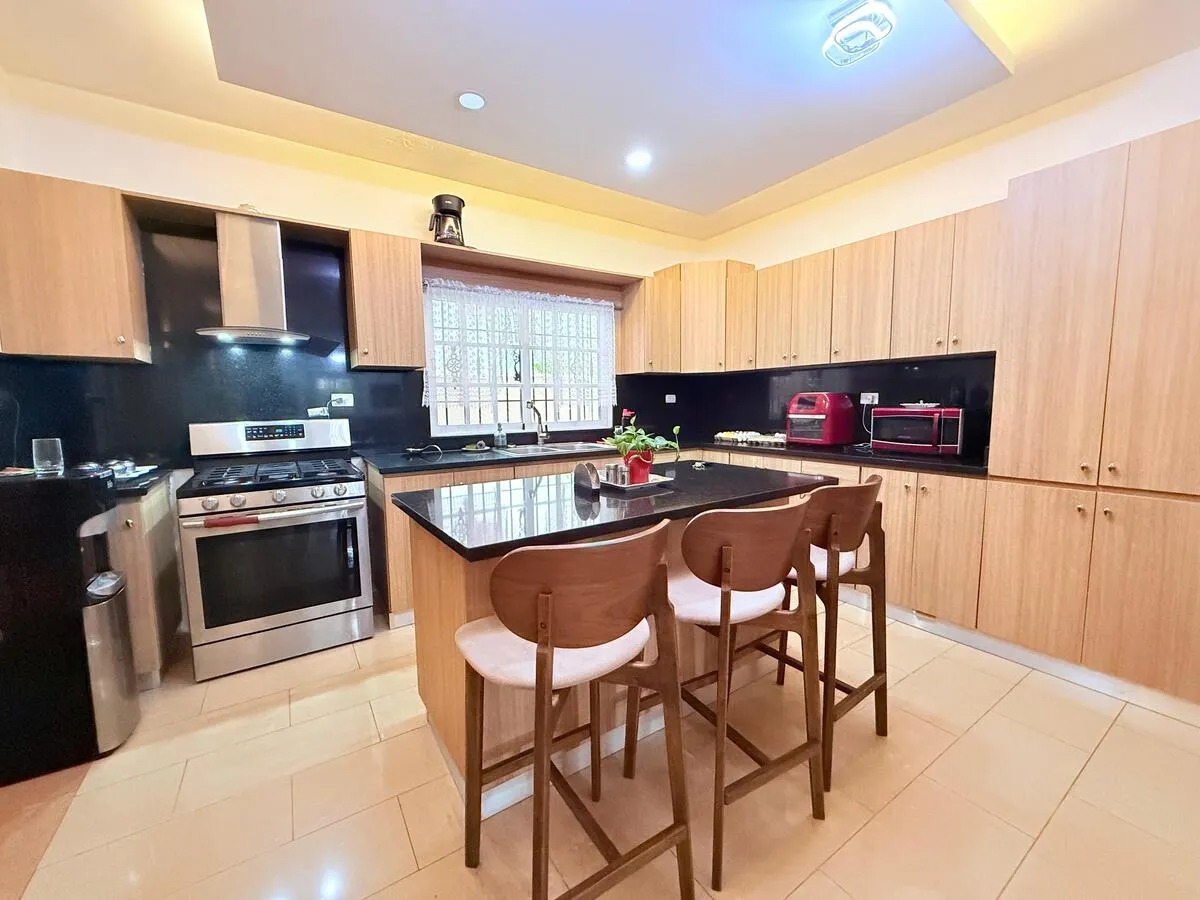 casas - Alquiler de Casa en Colinas del Oeste 8