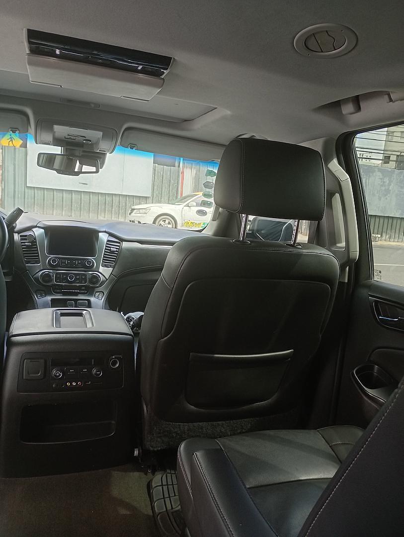 jeepetas y camionetas - Chevrolet Tahoe 2015 en excelente condiciones con 130,000 km todo en Orden  7