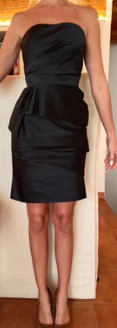 ropa para mujer - Vestido negro semiformal corto  1