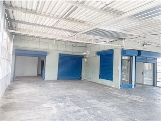 oficinas y locales comerciales - Local céntrico en Bella vista  4
