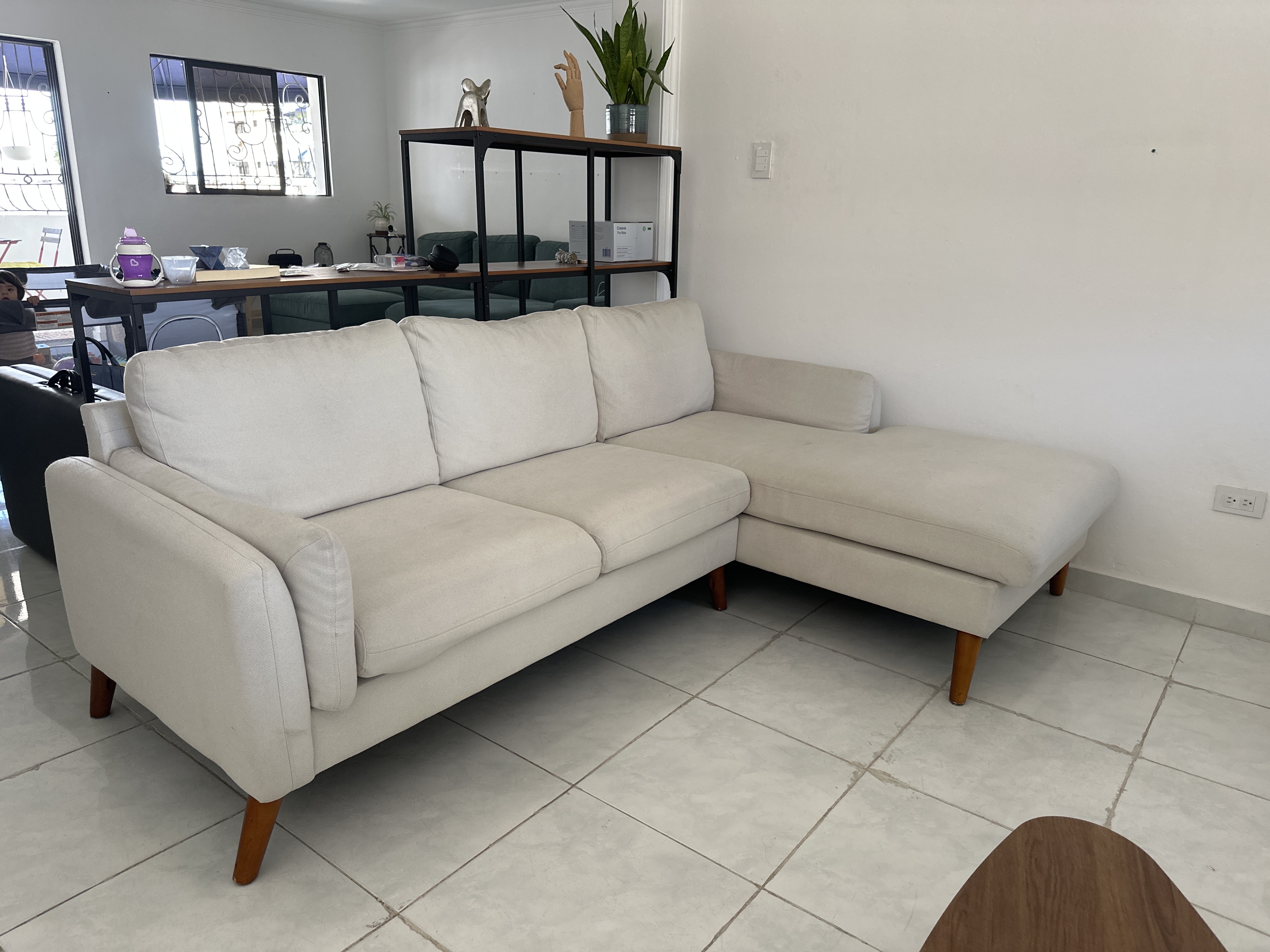 muebles y colchones - sofa de tres plazas crema