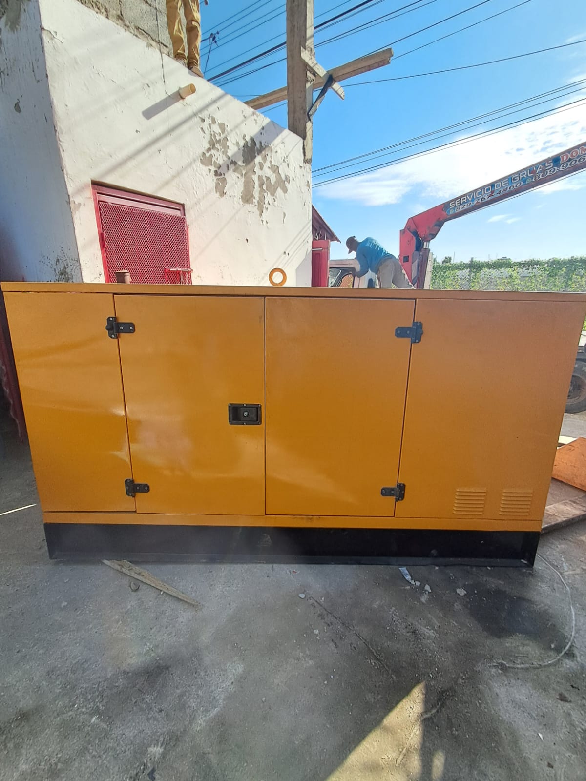 plantas e inversores - Planta eléctrica SDMO 60 KW