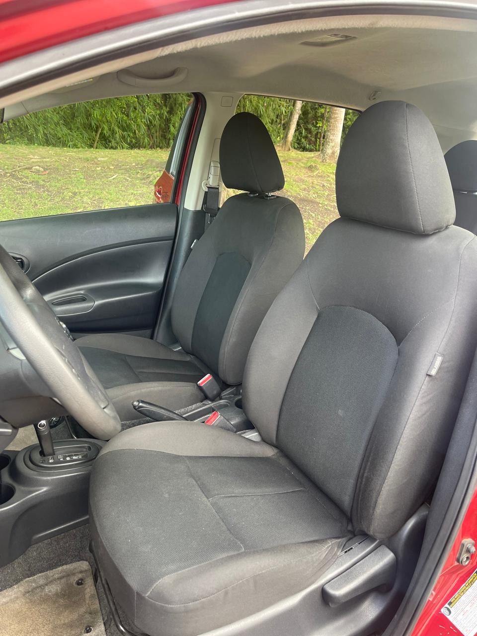 carros - Nissan versa 2017 4