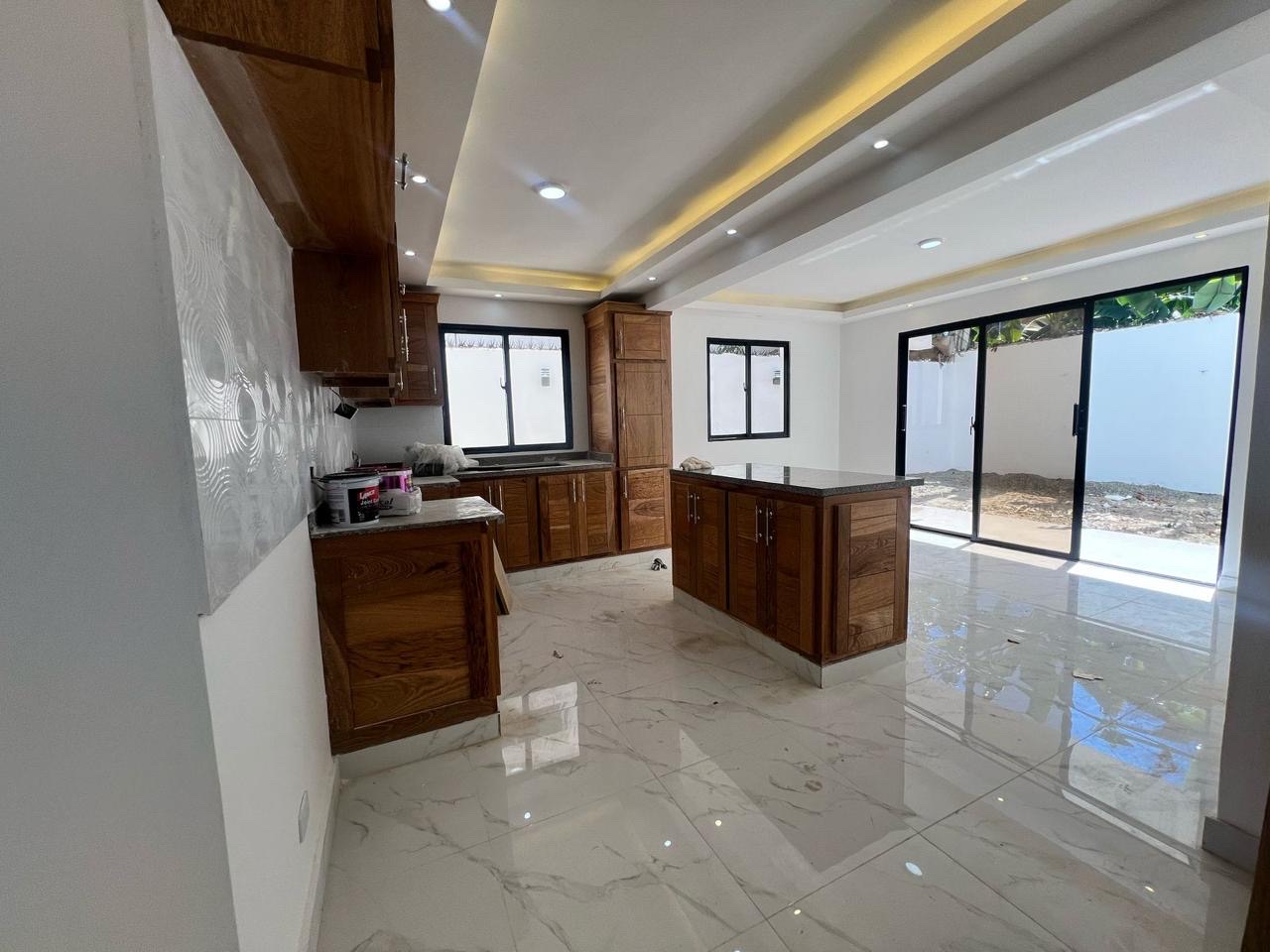 casas - venta de casa de lujo  en la autopista de san isidro Santo Domingo este  5