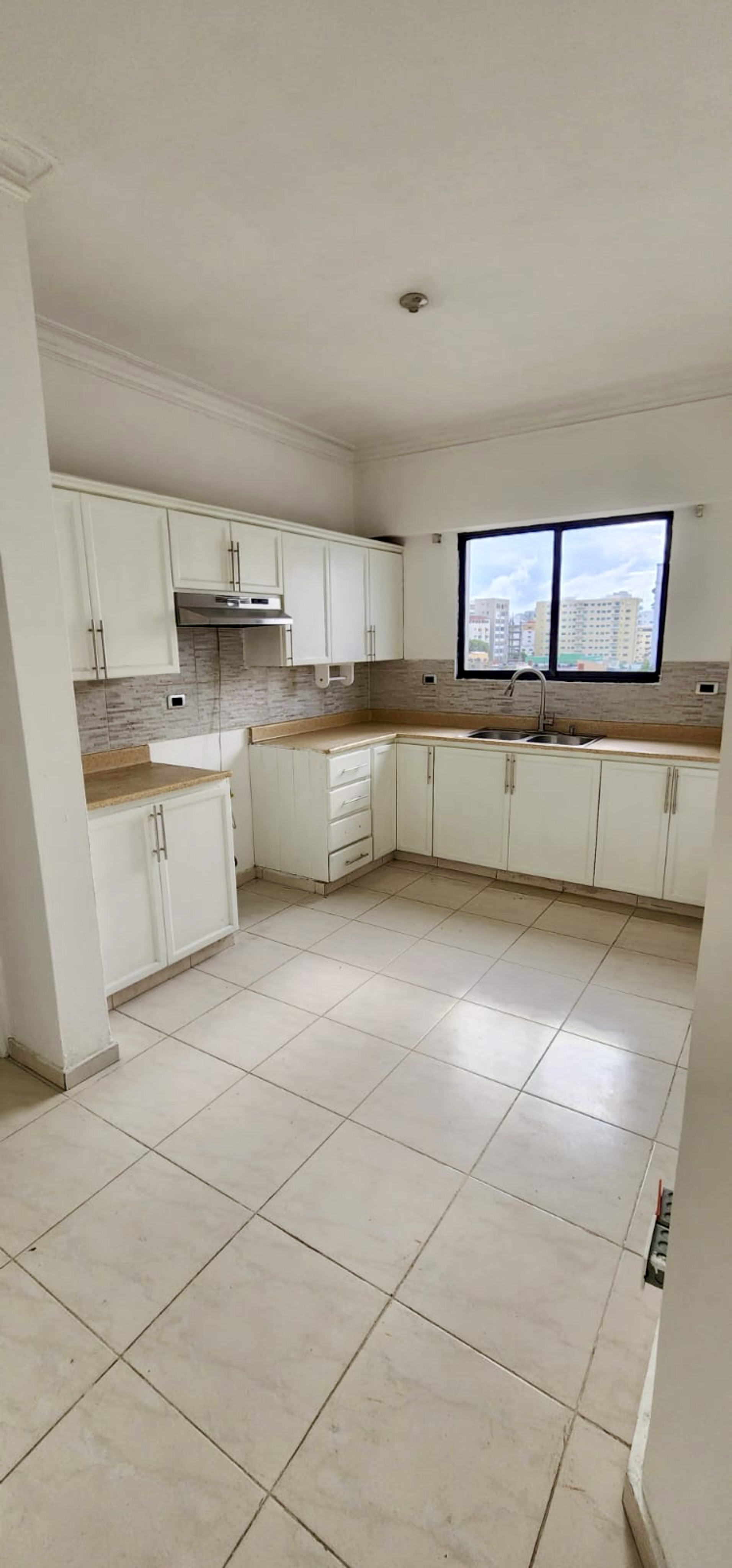 apartamentos - Apartamento de oportunidad en el Evaristo Morales