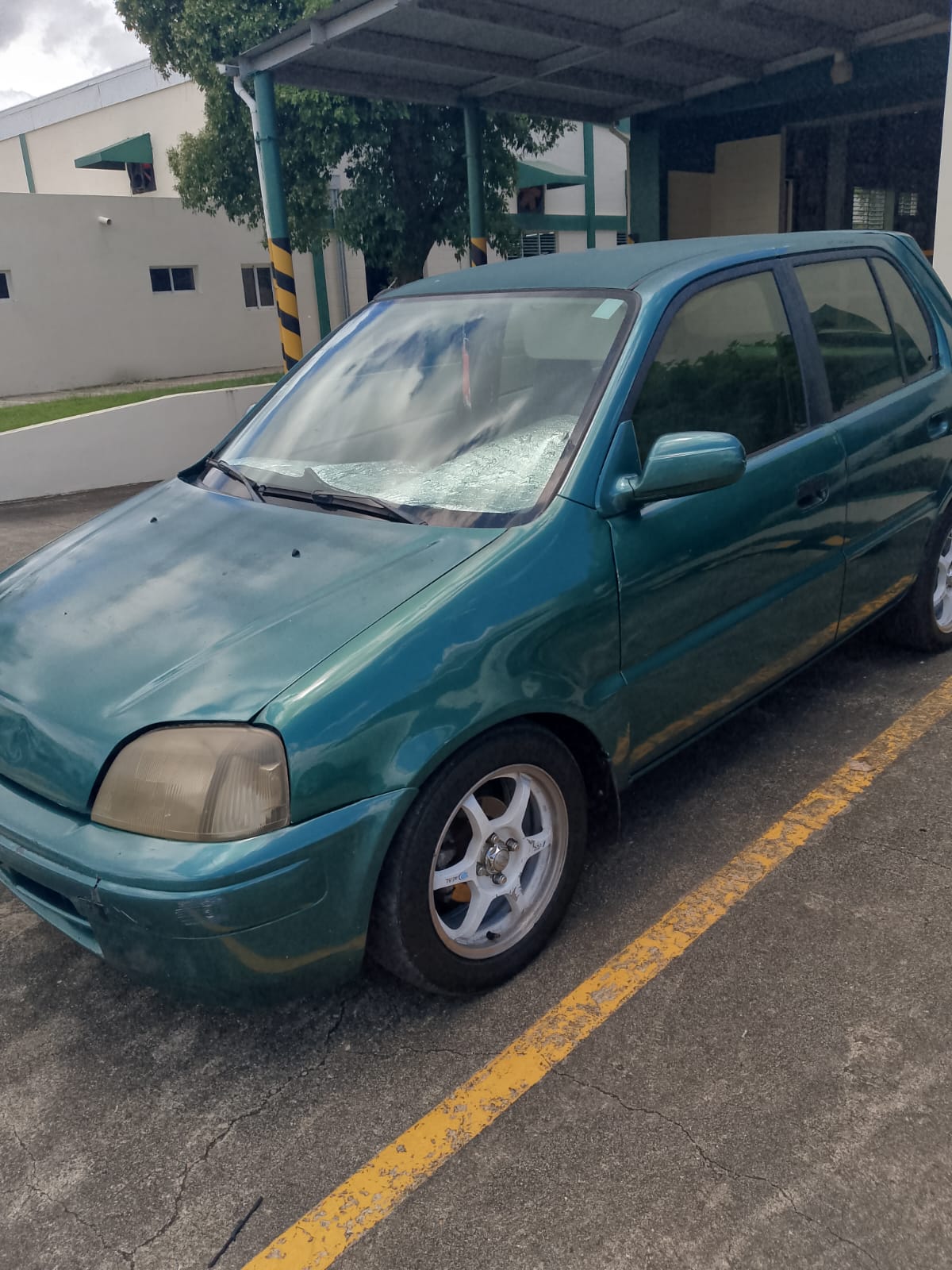 carros - Honda Logo 2001 Negociable 