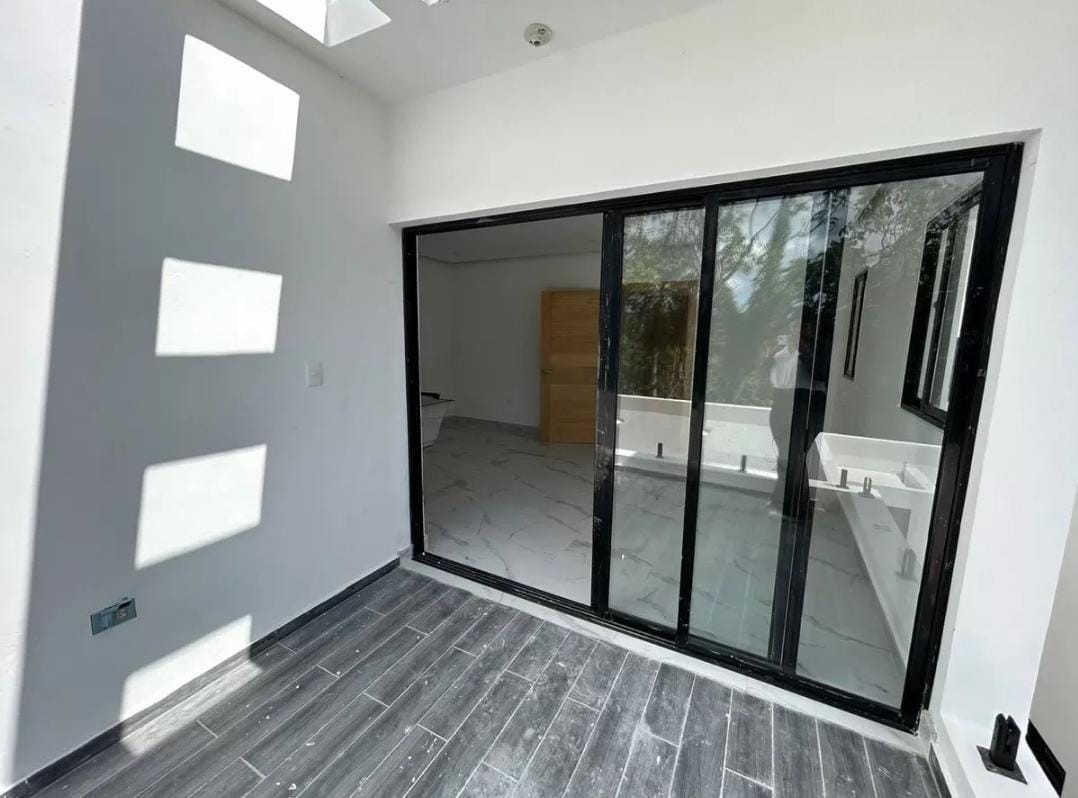 casas - Casa en venta en Santo Domingo, Altos De Arroyo Hondo lll
U$S 345,500

 6