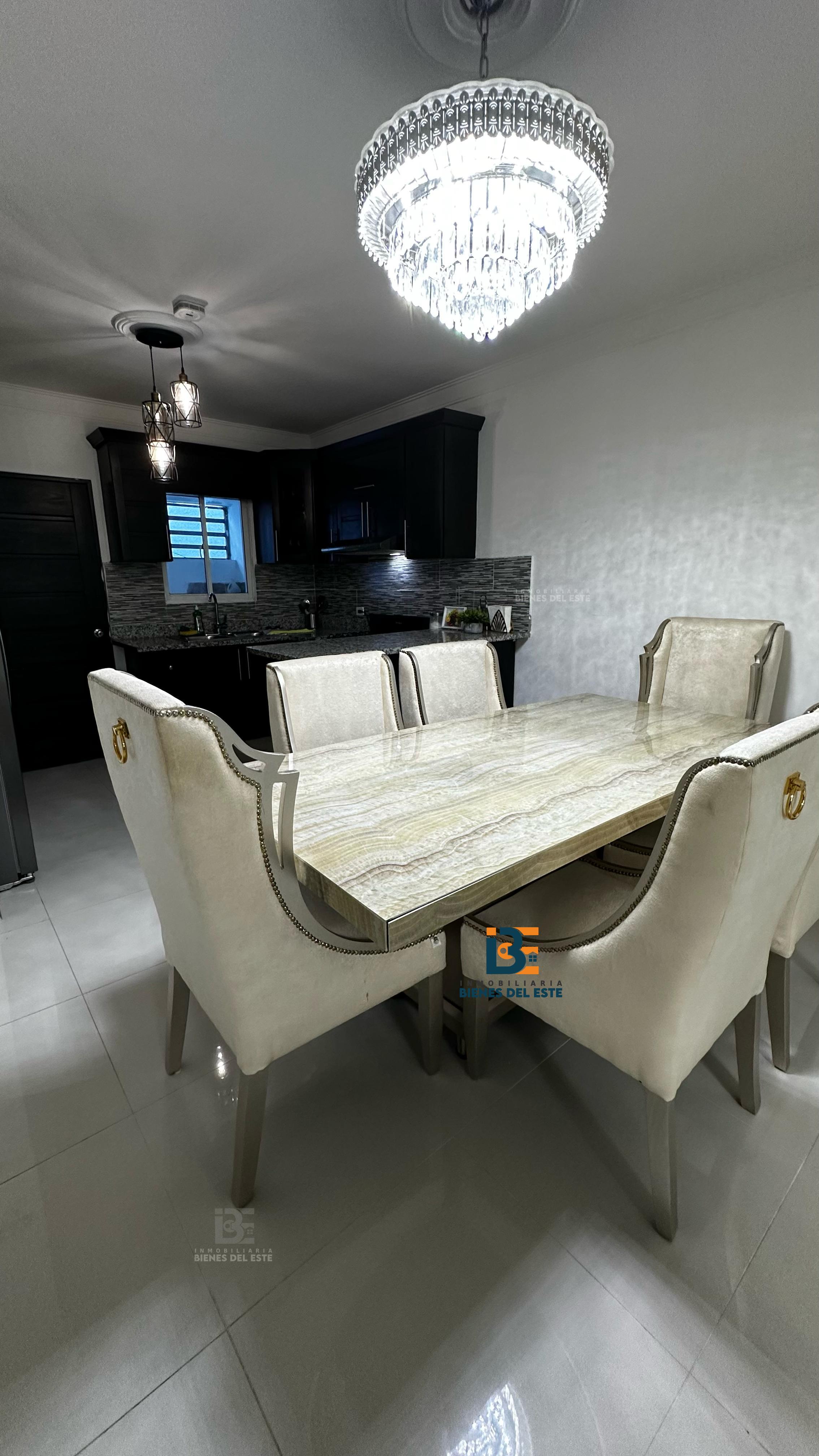 casas - SE RENTA Apartamento Amueblado con Dos Parqueos. 5