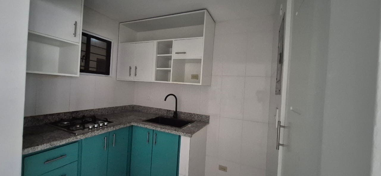oficinas y locales comerciales - local en alquiler en sector exclusivo Piantini.  1
