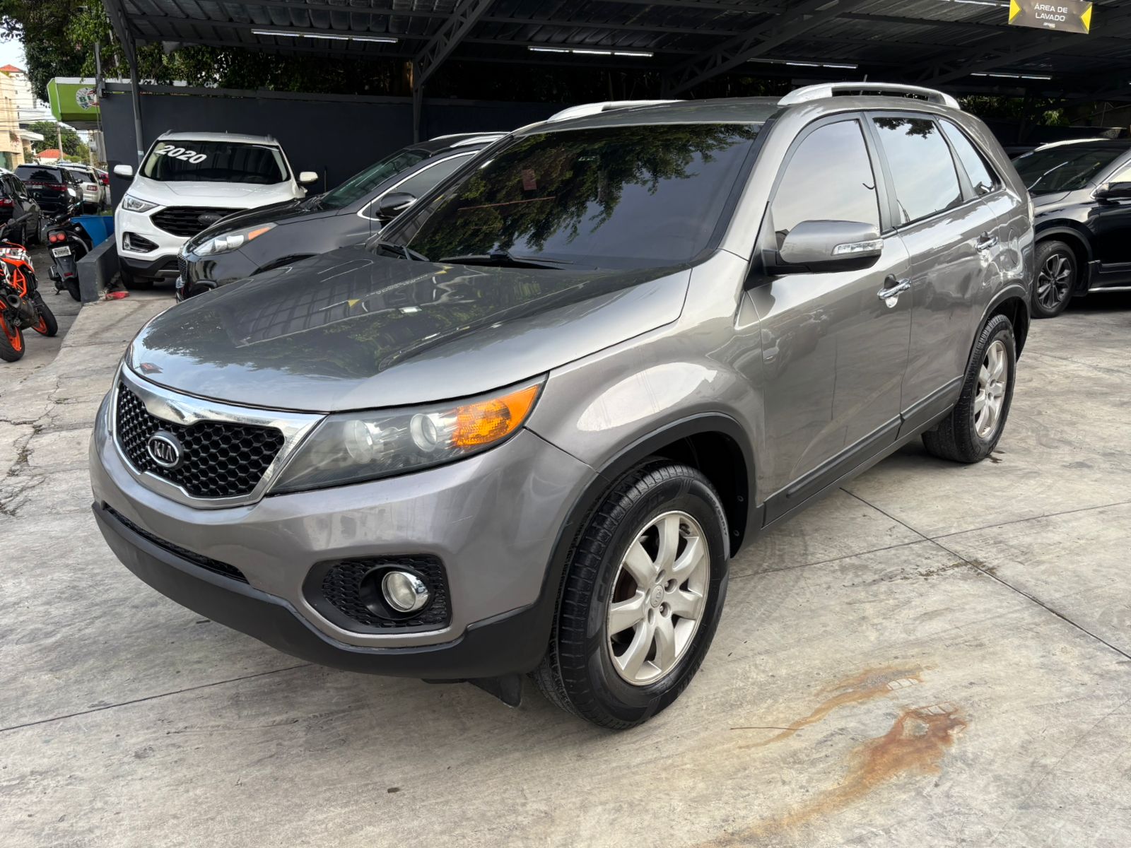 jeepetas y camionetas - OFERTA KIA SORENTO 2013 AMERICANA 3 FILA DE ASIENT 2
