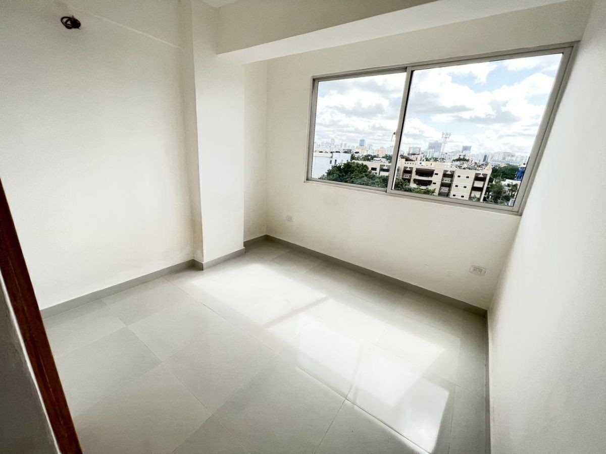 apartamentos - 🔵 Apartamento en el millon 5to piso 
 3