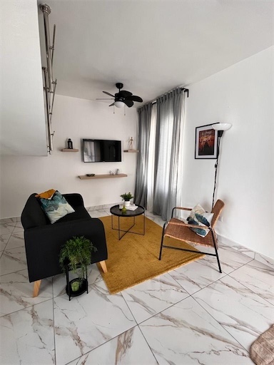 casas vacacionales y villas - Venta de villa townhouse con jacuzzi en punta cana a 2 minutos de downtown  9