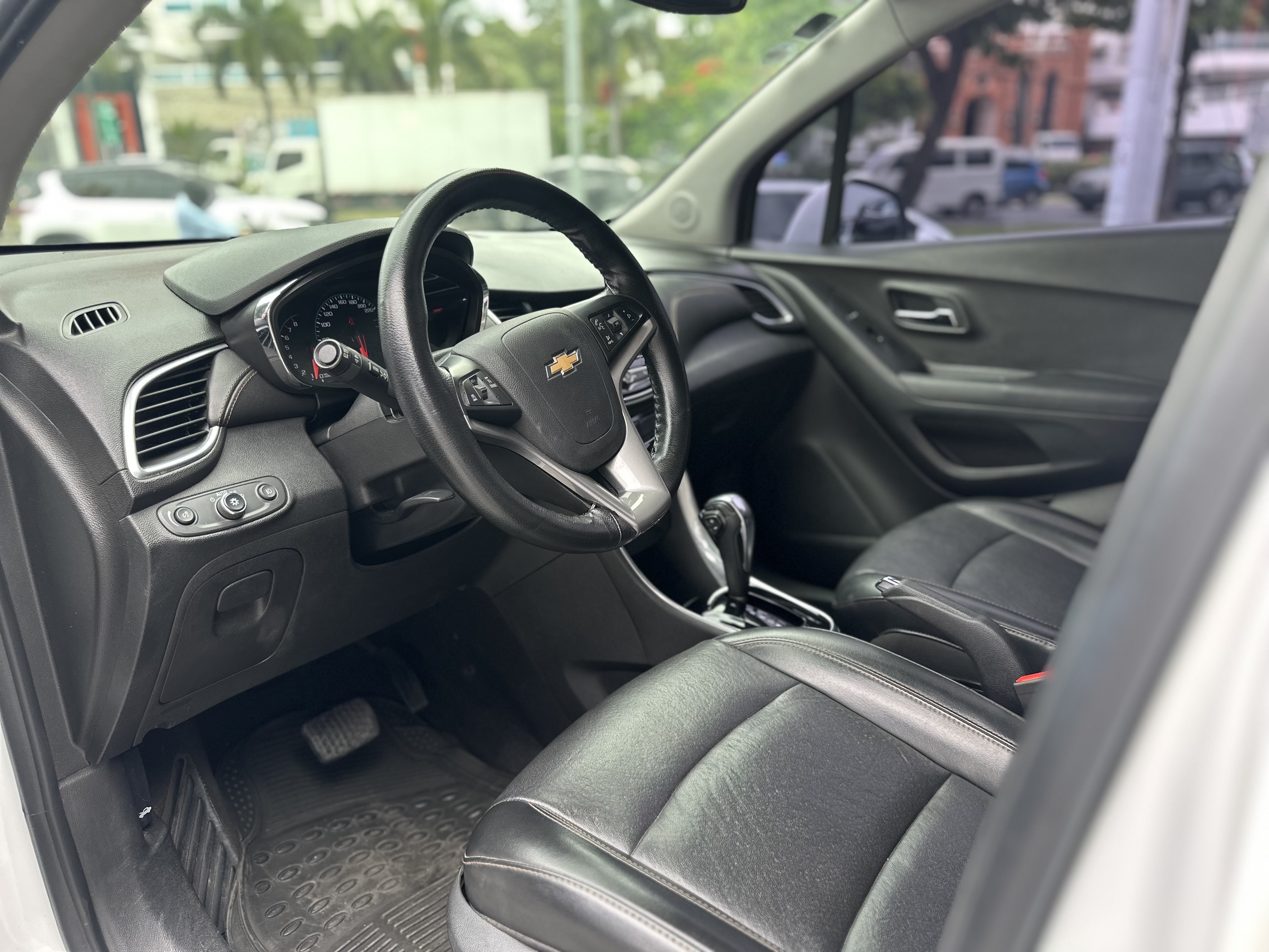 jeepetas y camionetas - CHEVROLET TRAX PREMLER 2017  6