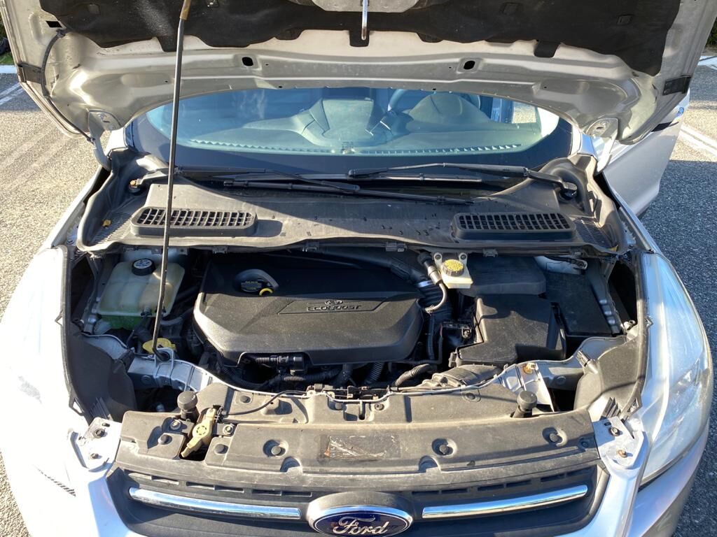 jeepetas y camionetas - FORD ESCAPE 2013 RD$485000 LIGERMENTE NEGOCIABLE 2