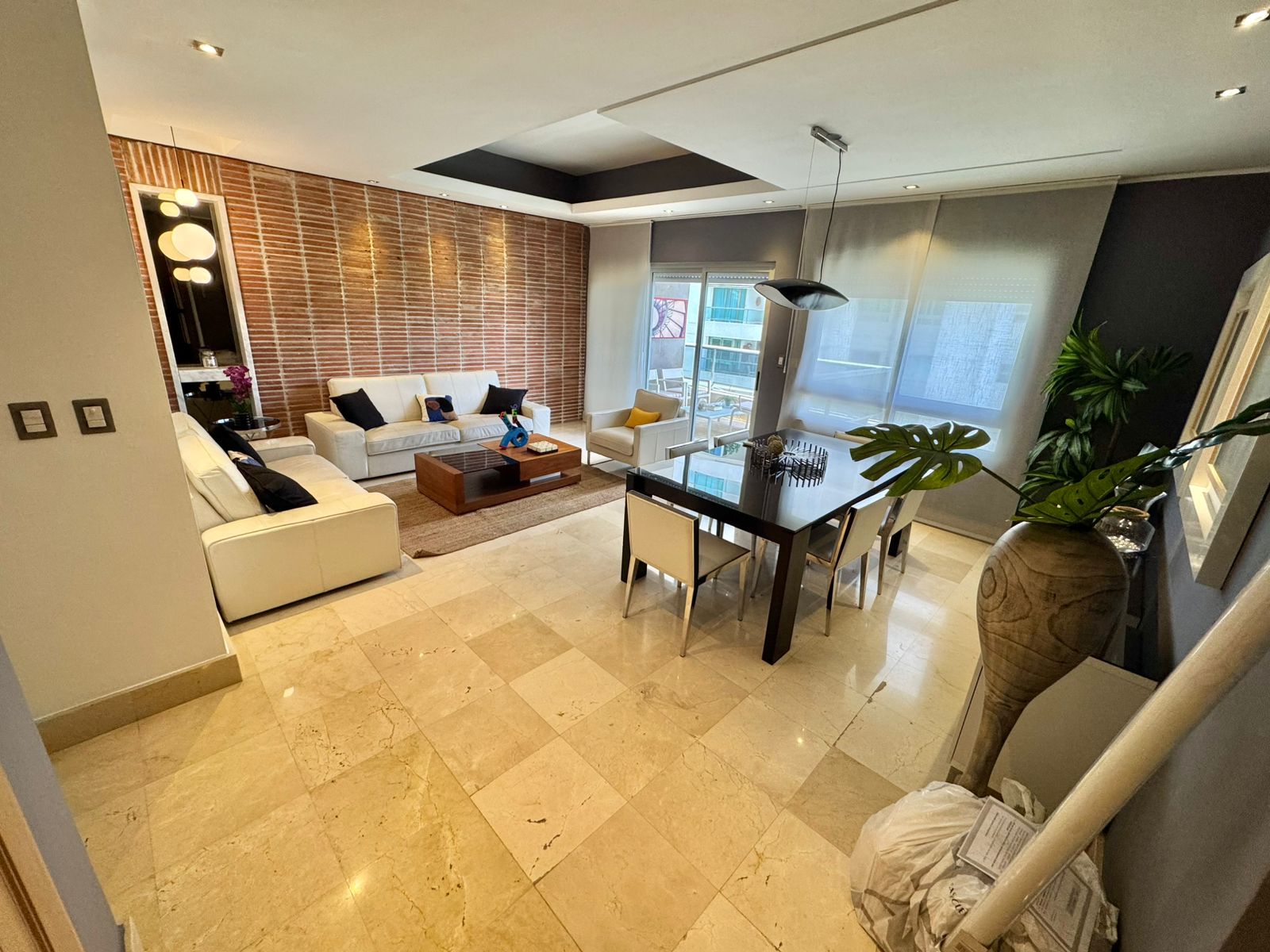 apartamentos - Alquilo apartamento amueblado en Piantini 2