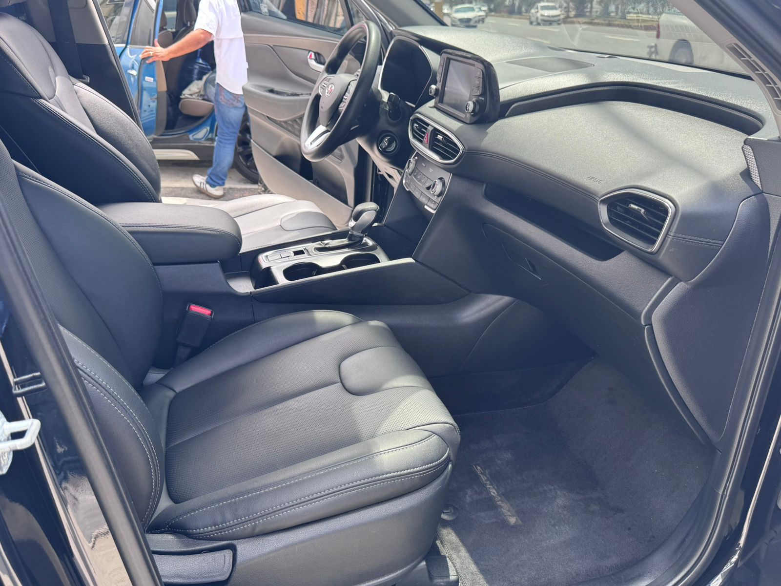 jeepetas y camionetas - Hyundai Santa Fe SE 2020 3