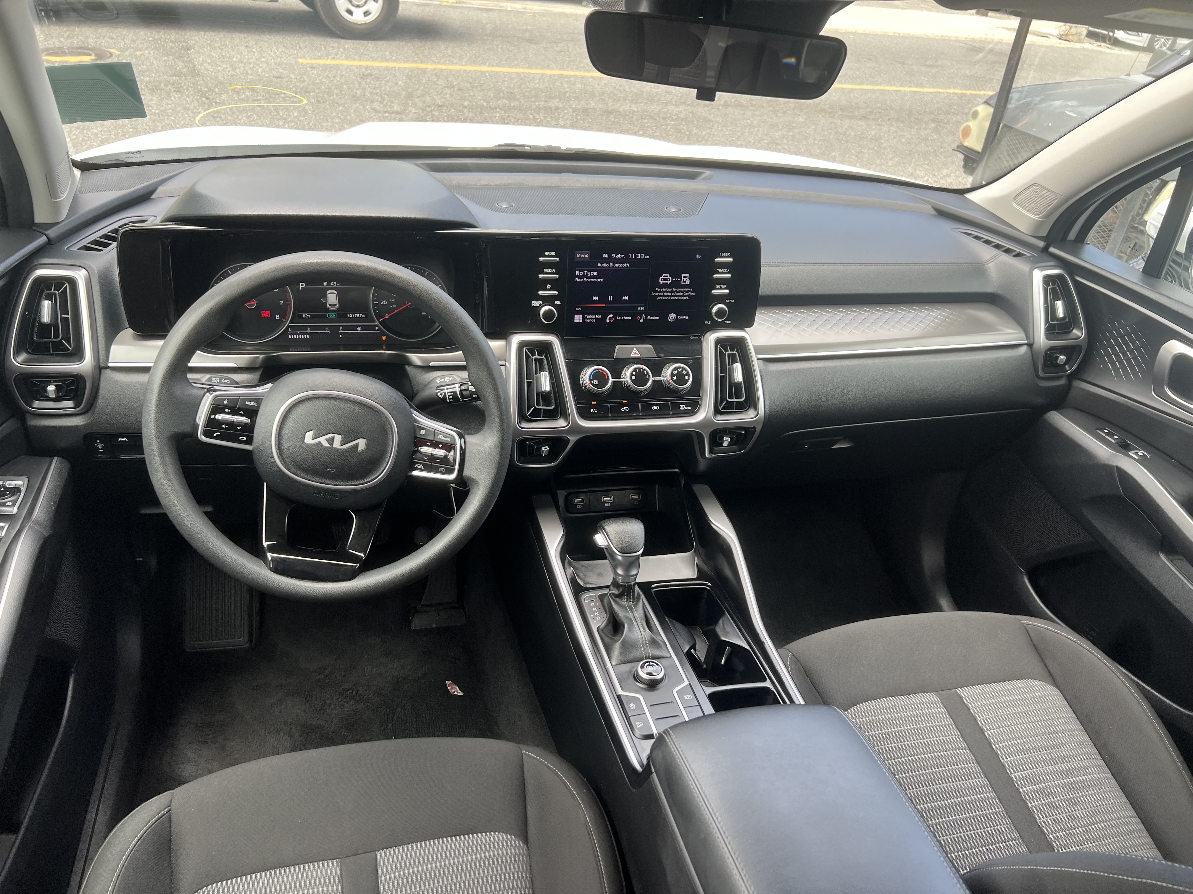jeepetas y camionetas - KIA SORENTO 2022 LX 8