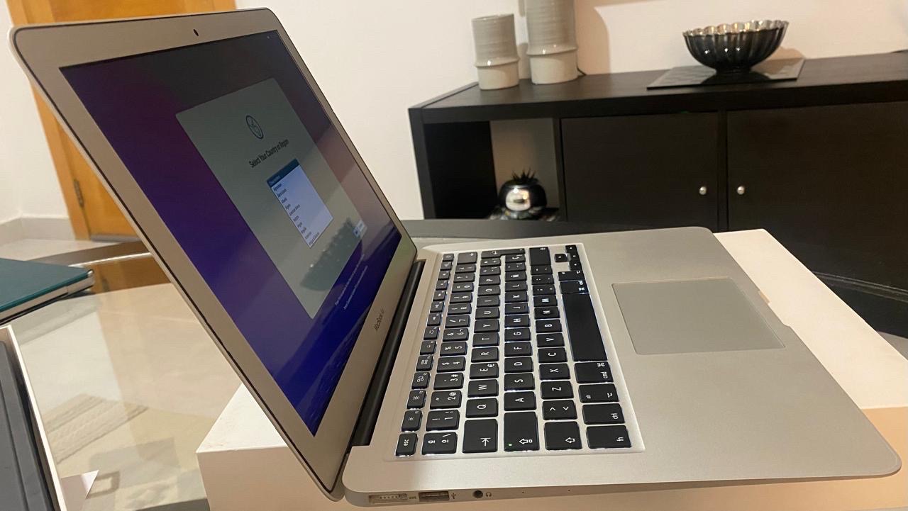 computadoras y laptops - 📣 MacBook Air 13” – Modelo 2017 en Venta 💻✨ 8