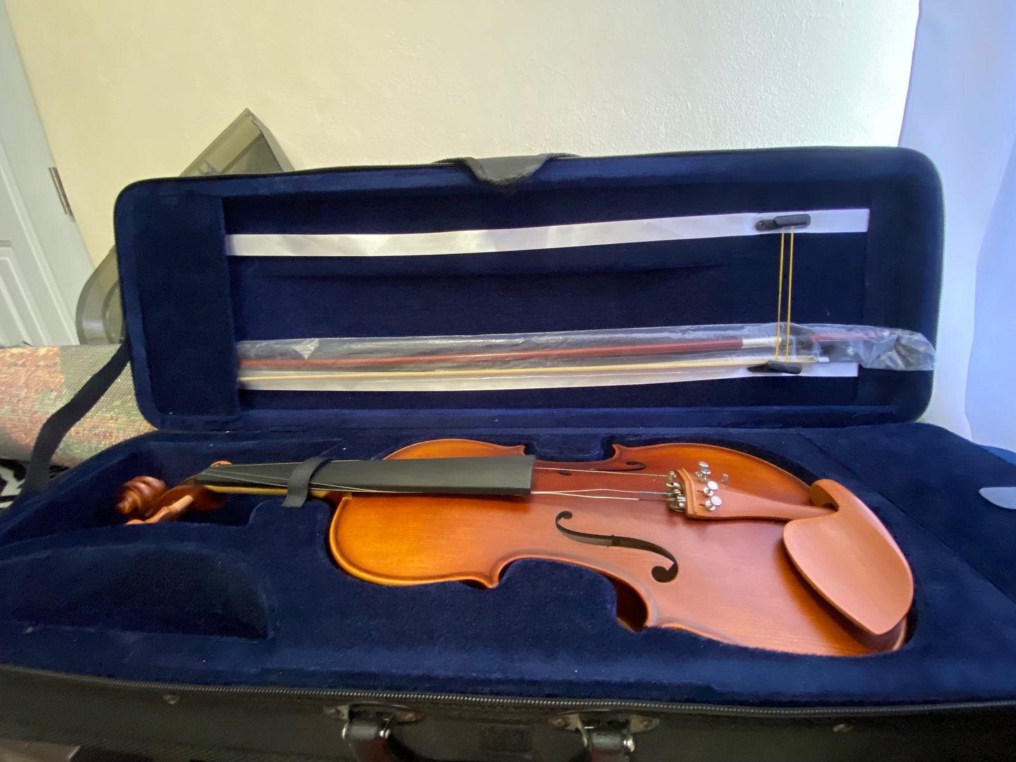 instrumentos musicales - Violín , mavic 4x4 nuevo una sola vez usado, le falta una cuerda 1