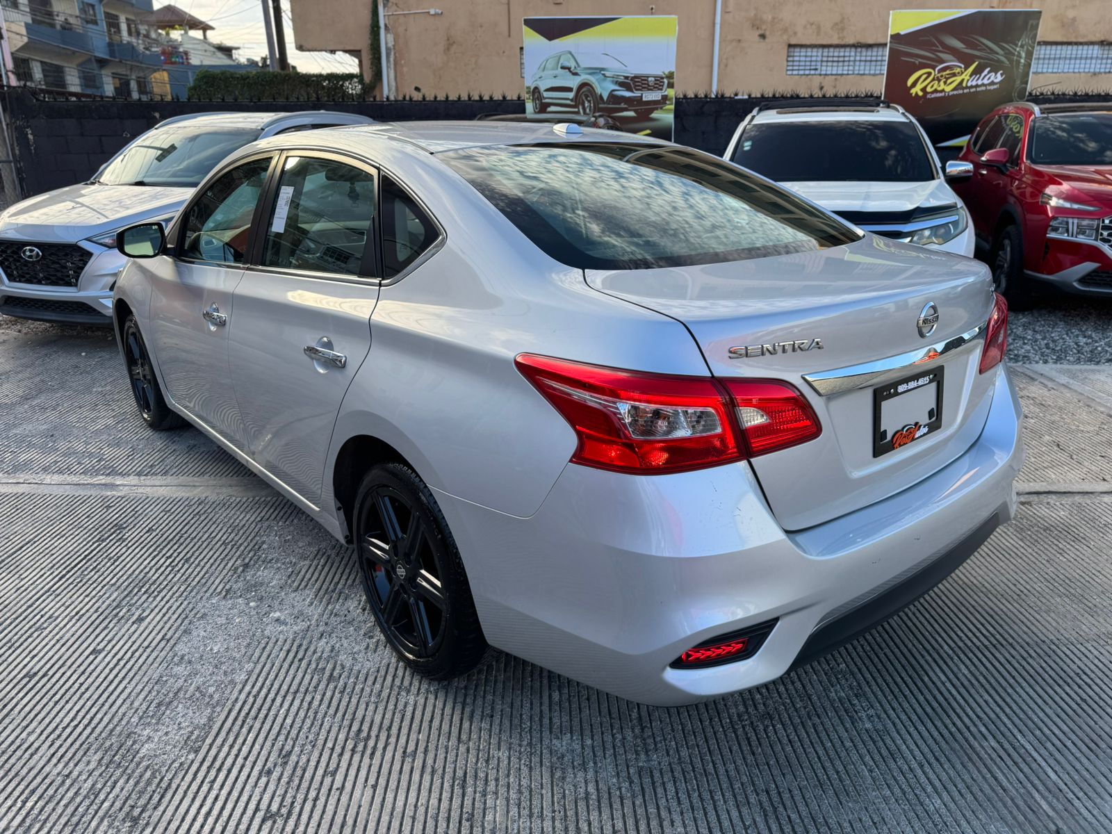 carros - Nissan Sentra SV 2019 3