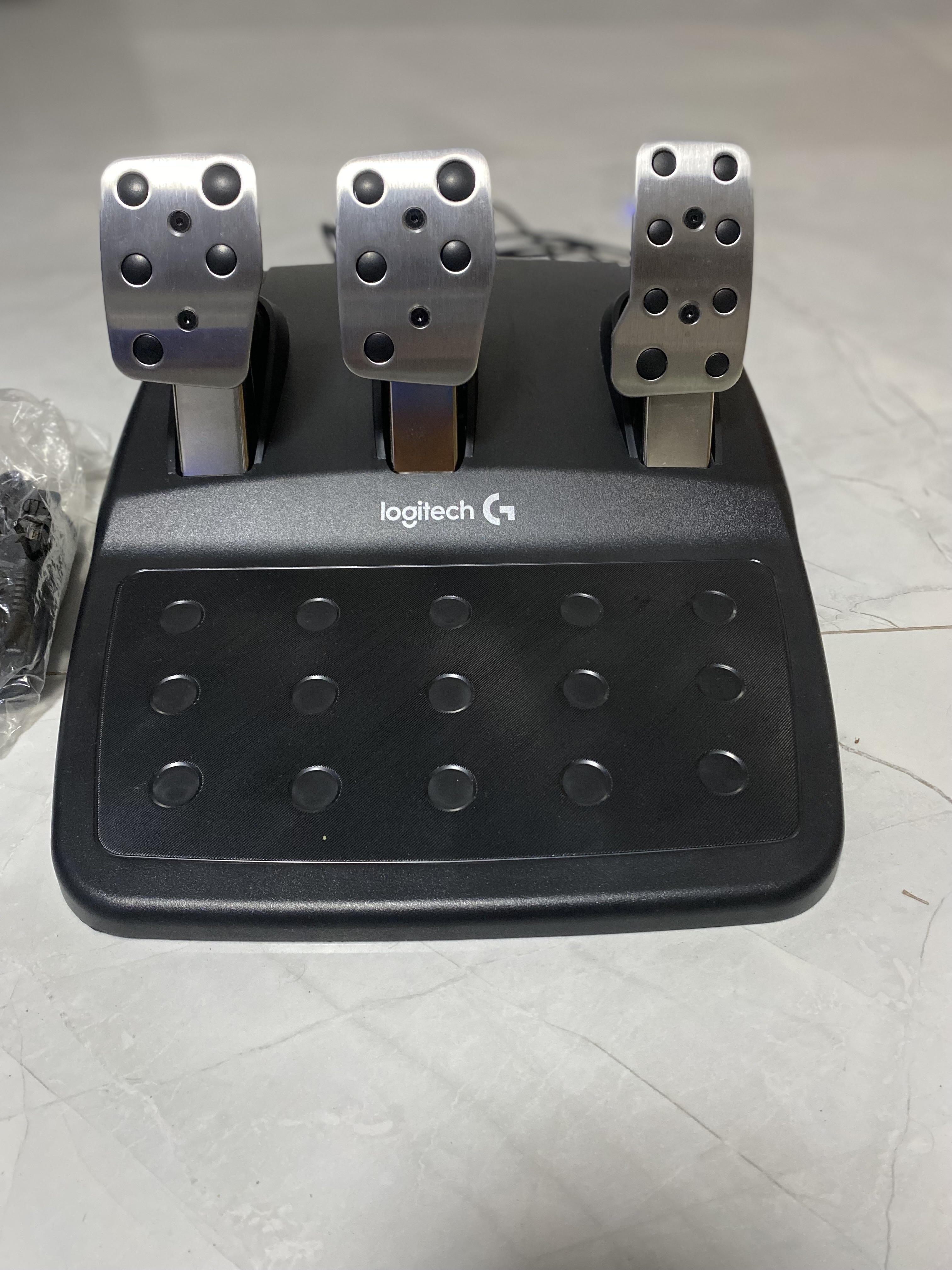 consolas y videojuegos - Volante Logitech g920 completamente nuevo  2