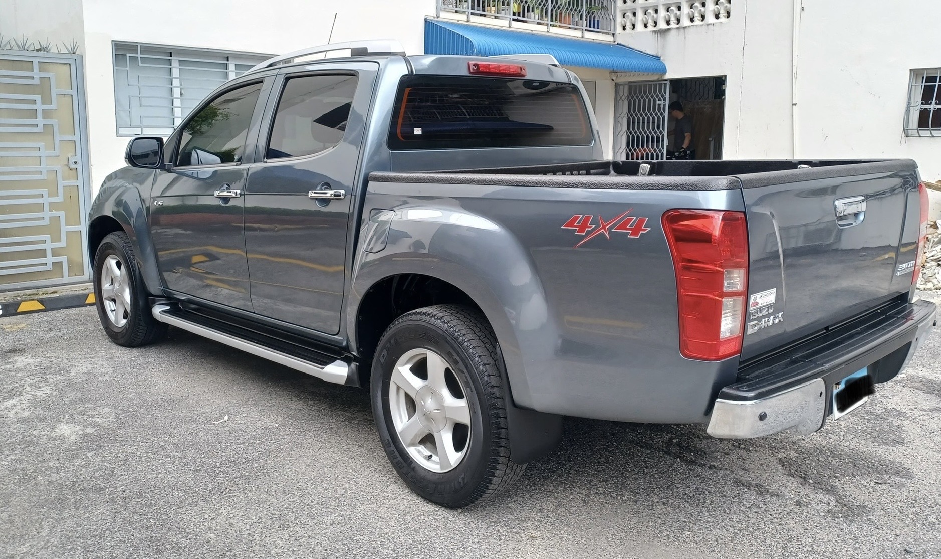 jeepetas y camionetas - Isuzu D’MAX 2013 9