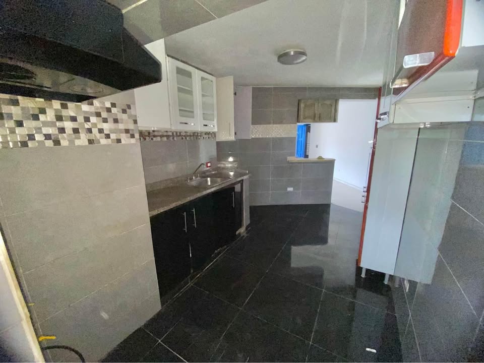 apartamentos - Apartamento 3er piso disponible a la venta en Alma Rosa II, Santo Domingo Este 6