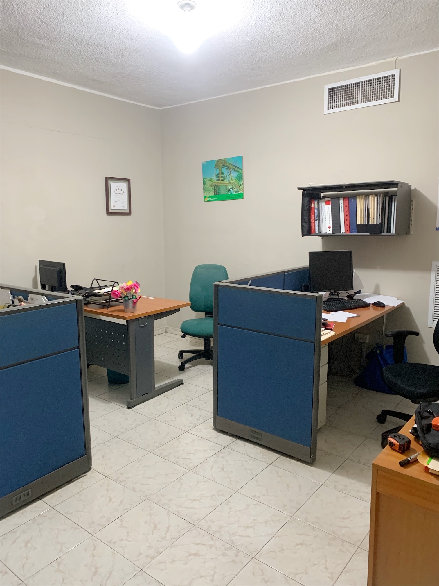 oficinas y locales comerciales - Local de oportunidad en venta 5