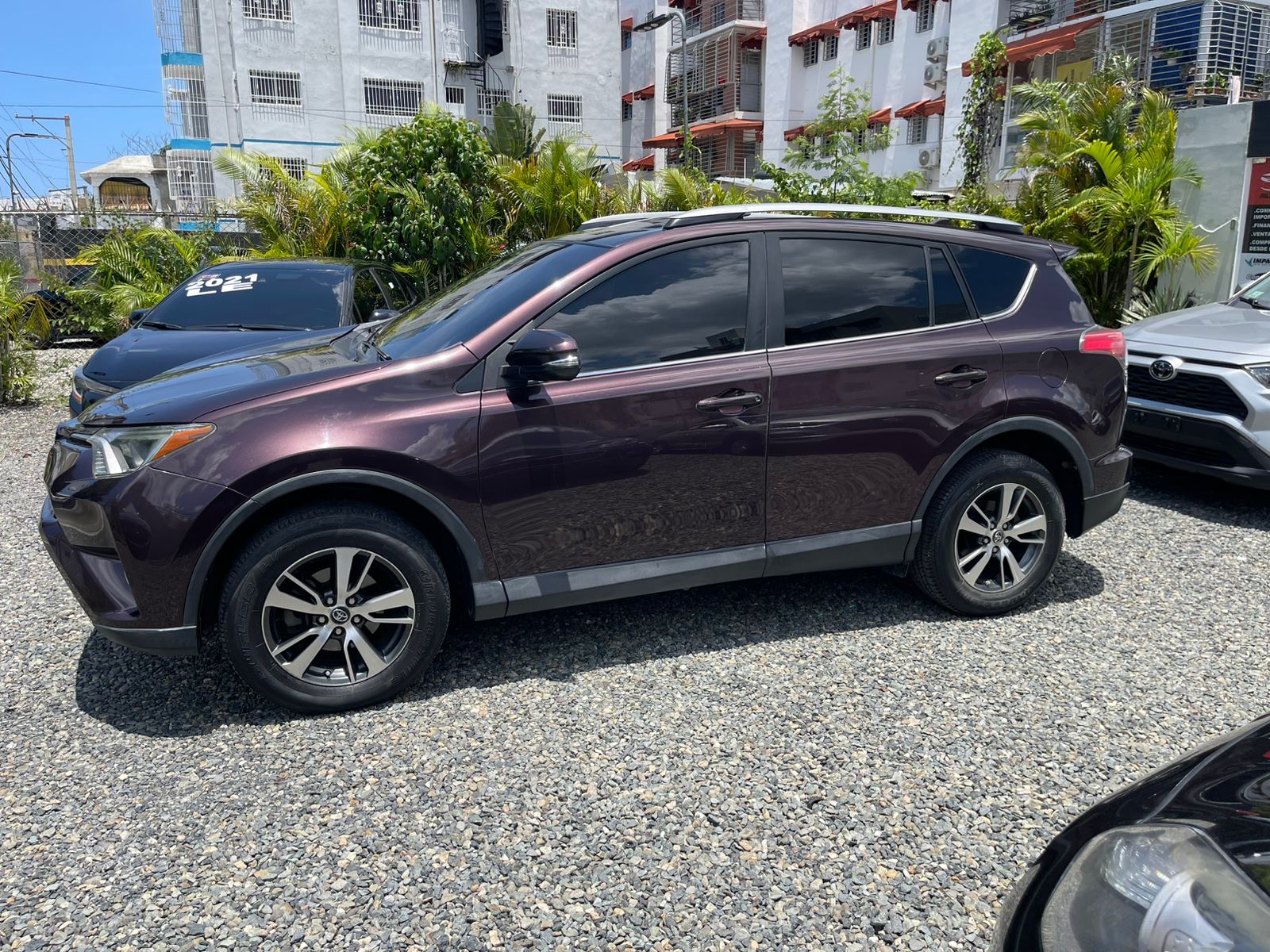 jeepetas y camionetas - Toyota Rav4 - XLE (4x2) - Año 2017 4