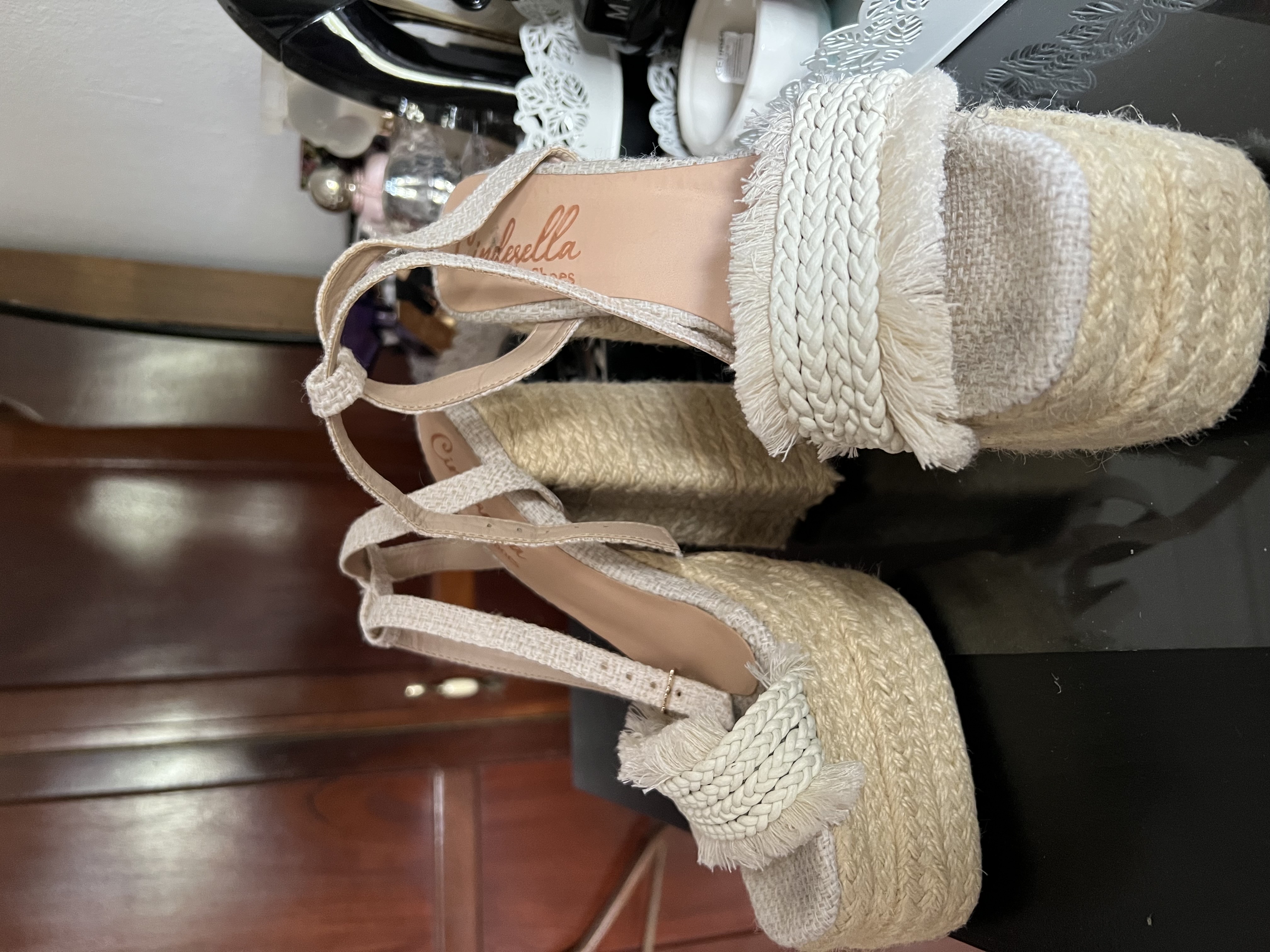 zapatos para mujer - ZAPATILLAS ALTAS, como nuevas, 1 sólo uso para fotos 2