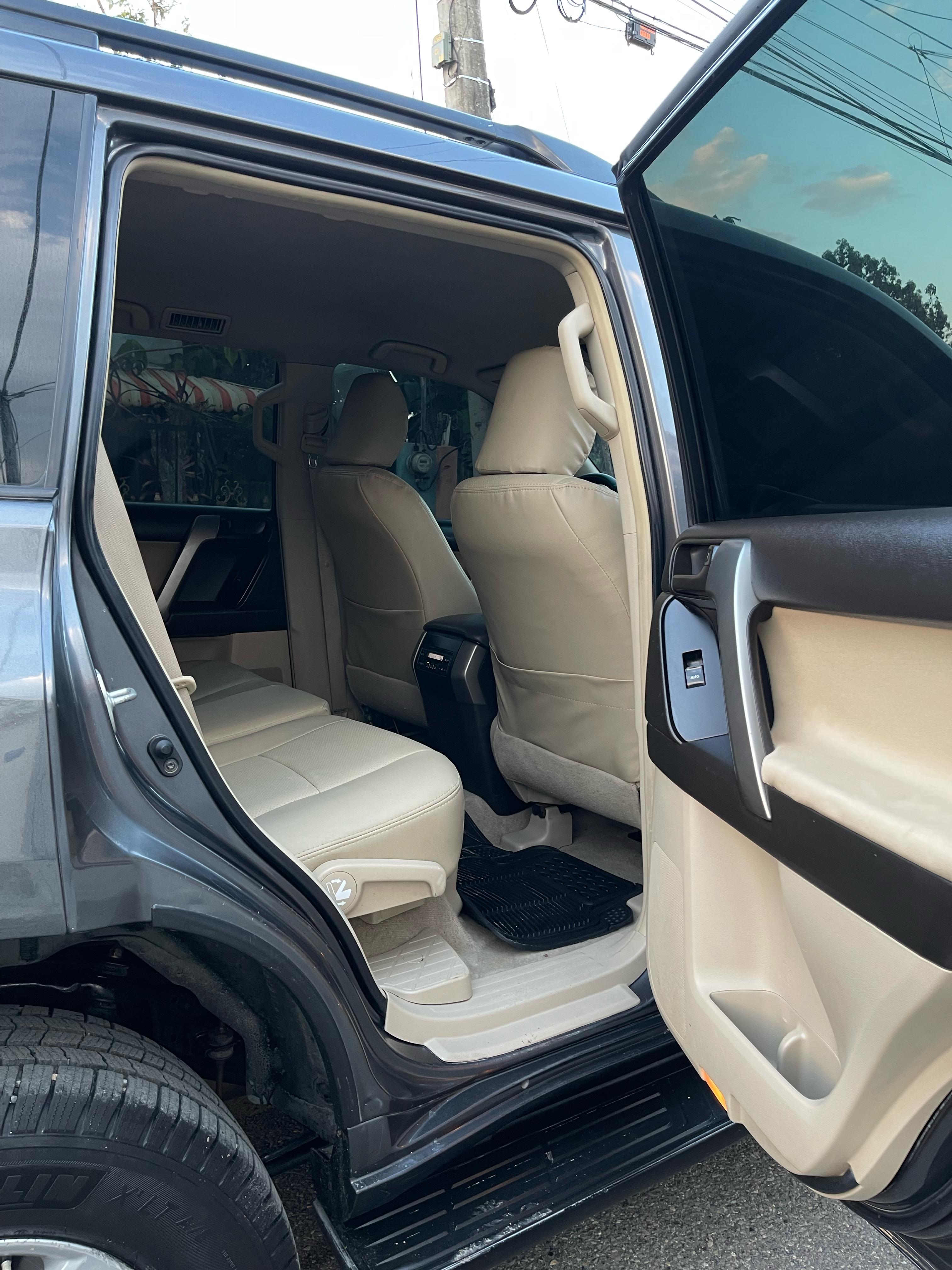 jeepetas y camionetas - Toyota land cruicer prado txl 2012 7