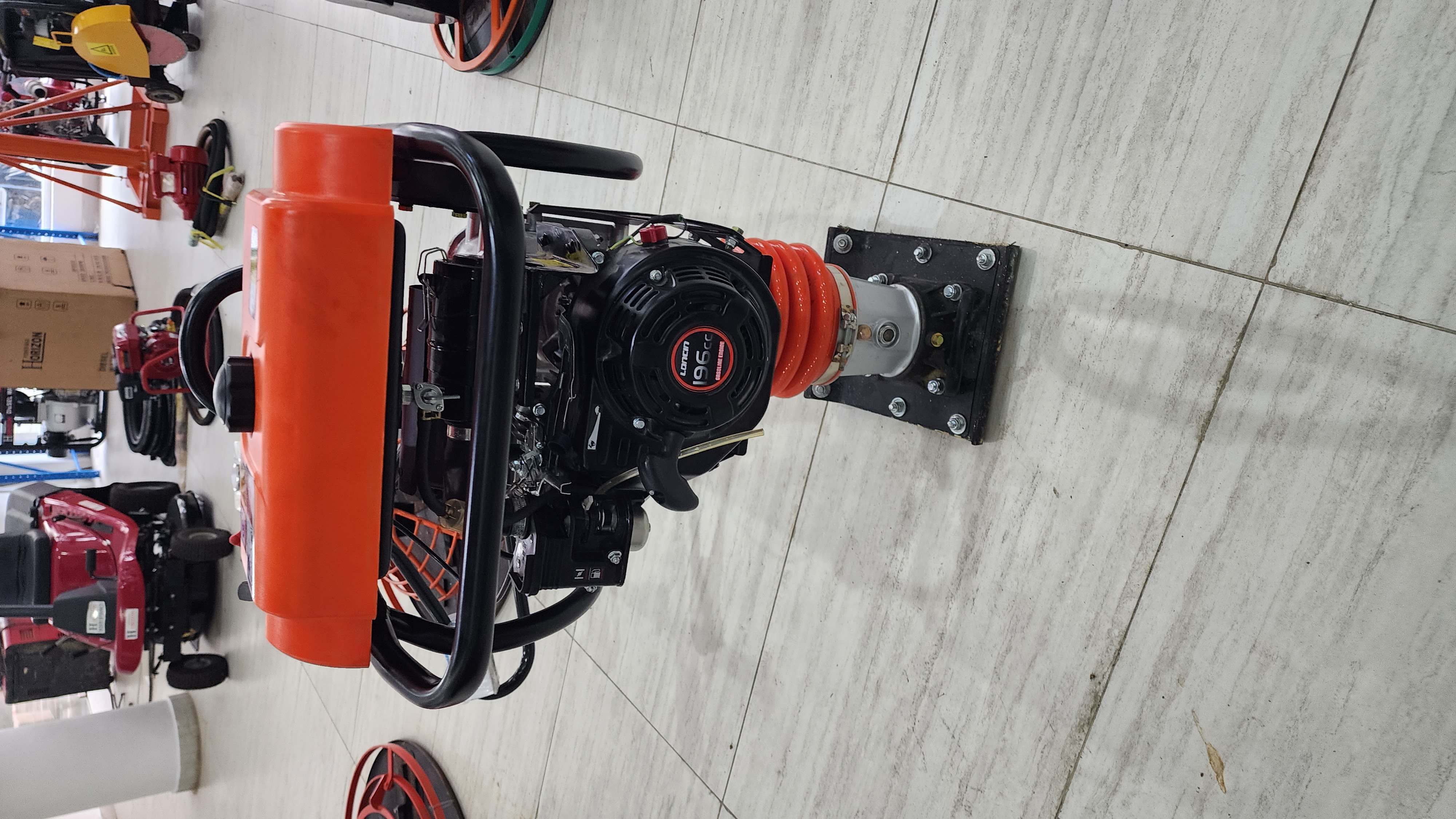 construccion e industrial - Maco Compactador Loncin  1